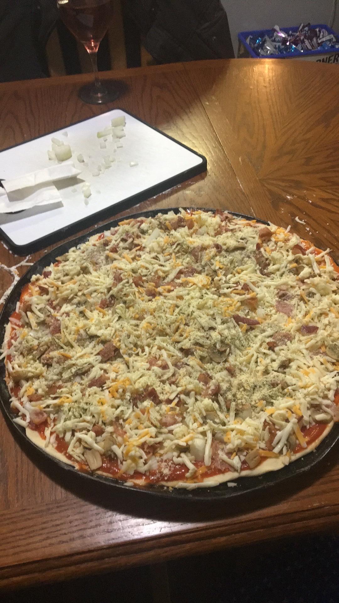 [homemade] bacon onion salami mushroom pizza r/food