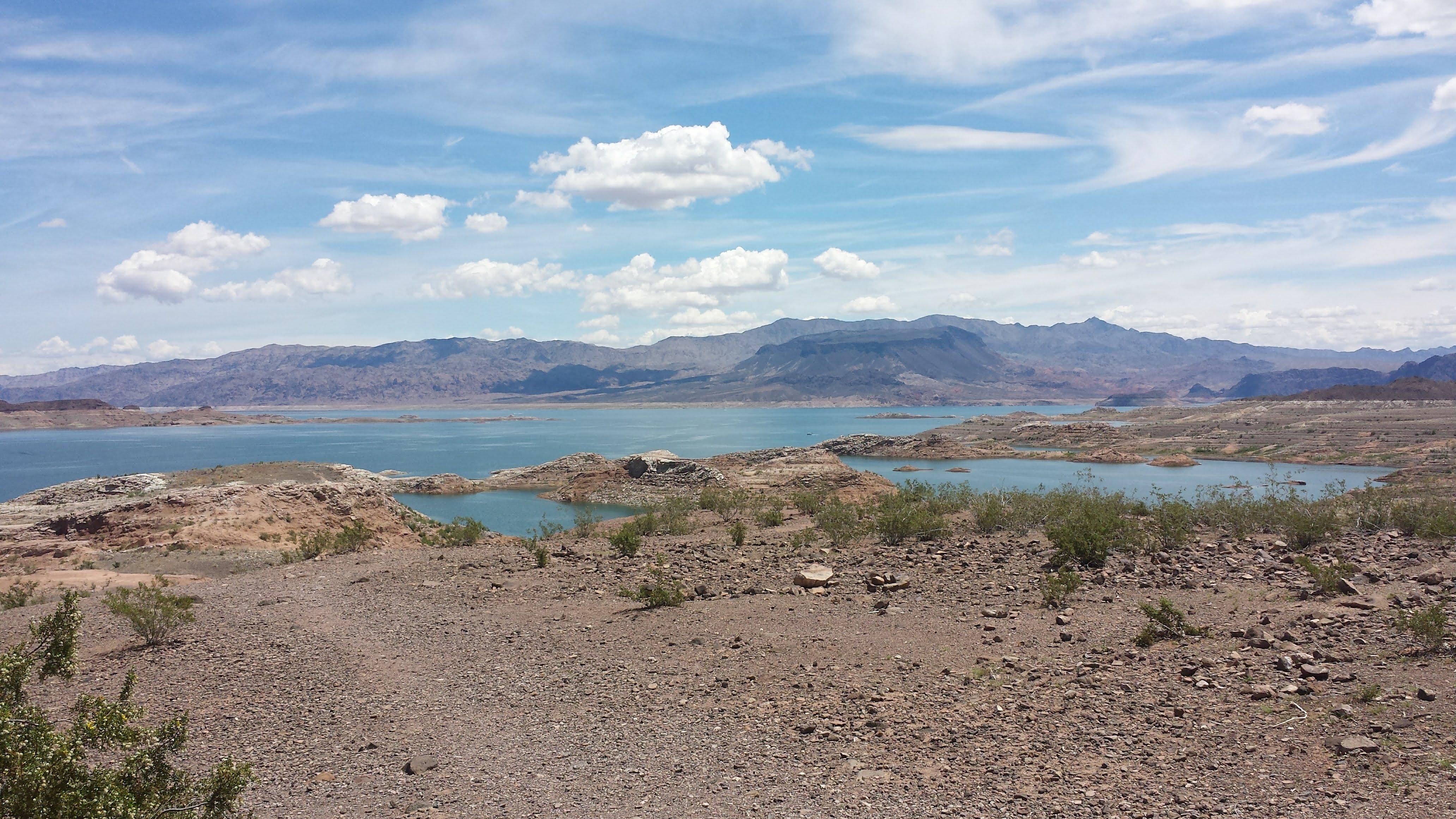 Lake Meade National Recreation Area Nevada [OC] [4128x2322] r/EarthPorn