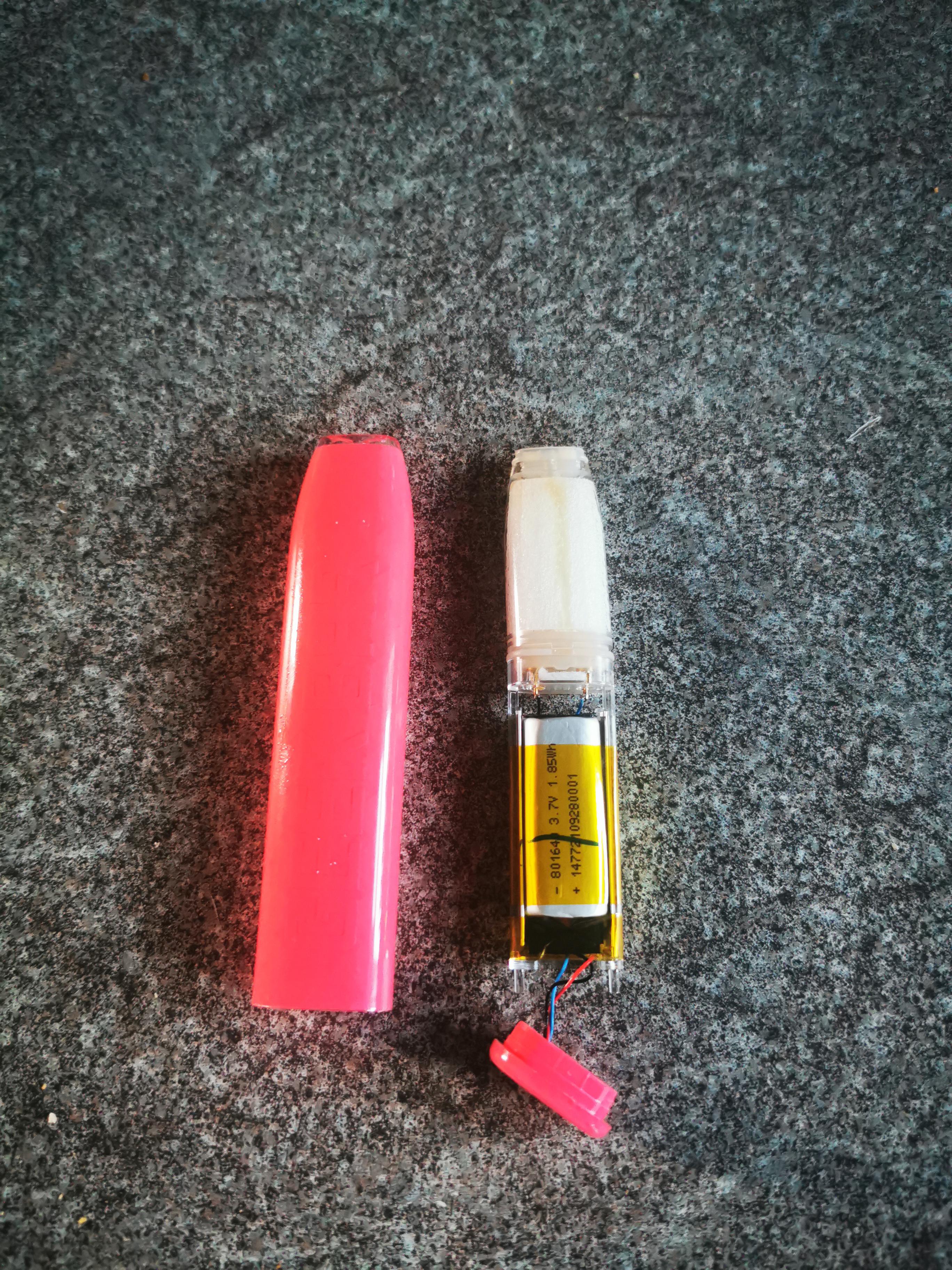 What the inside of a disposable vape looks like r/mildlyinteresting