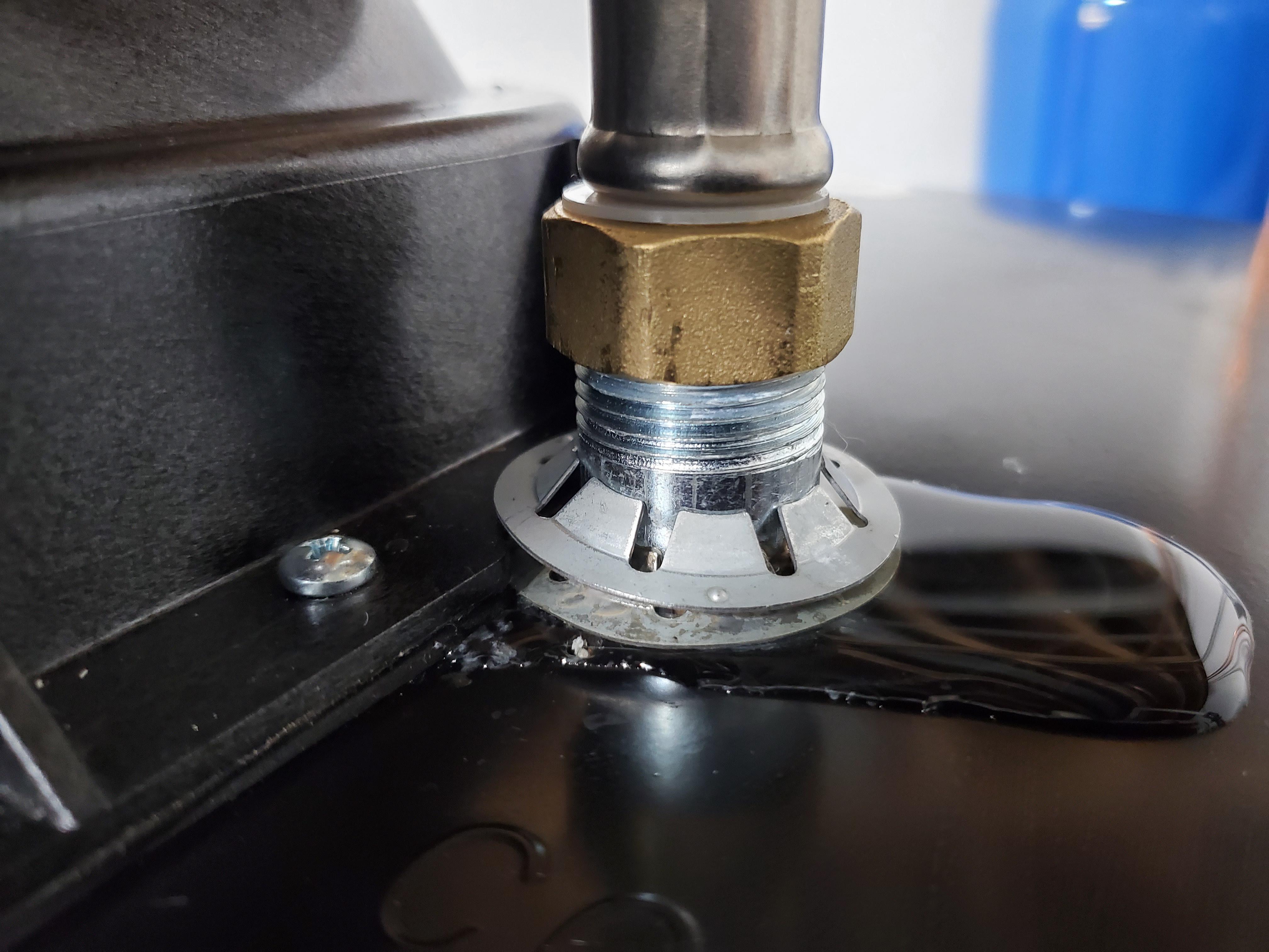 Water Leaking from Cold Inlet on New Water Heater r/Plumbing