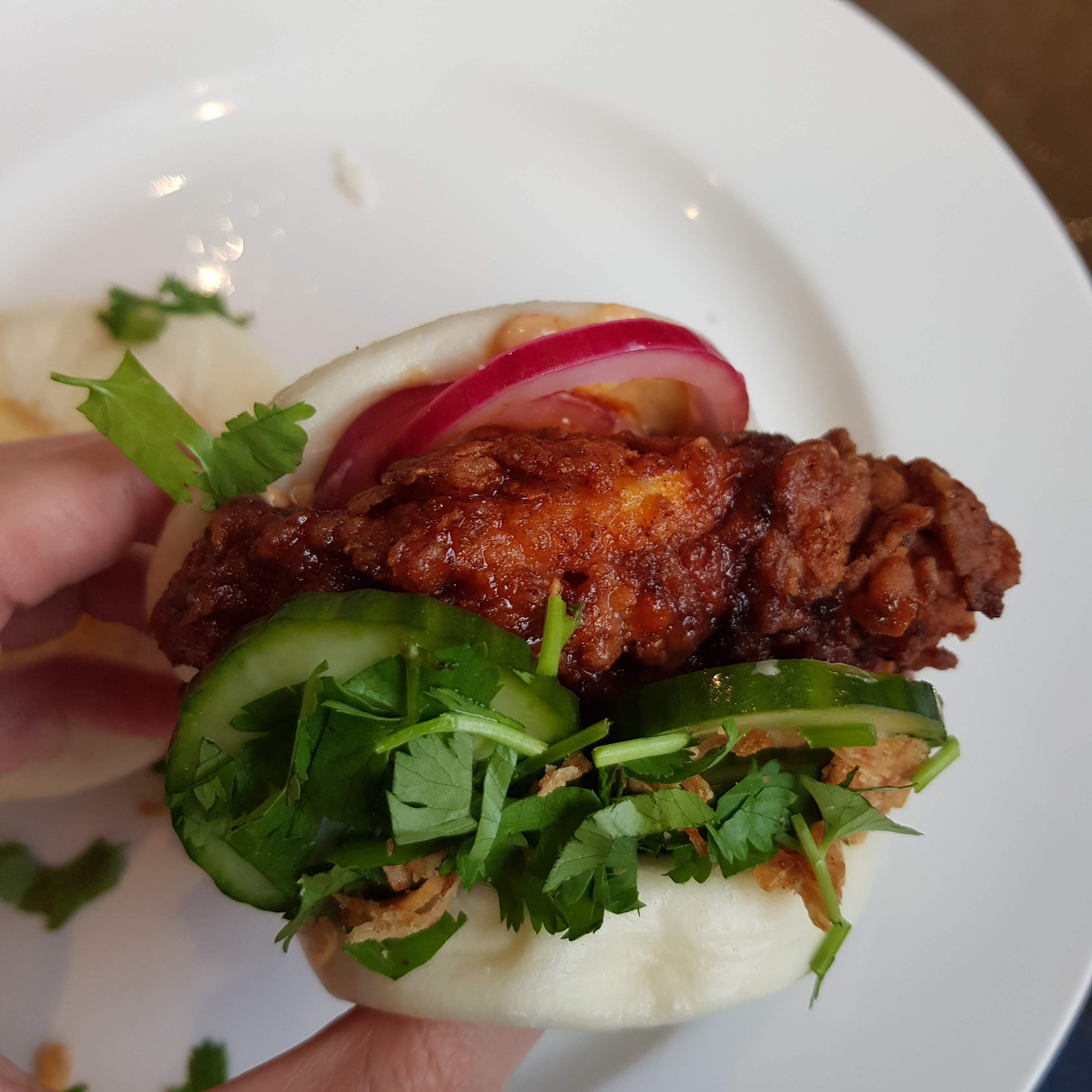 [Homemade] Korean fried chicken bao r/food