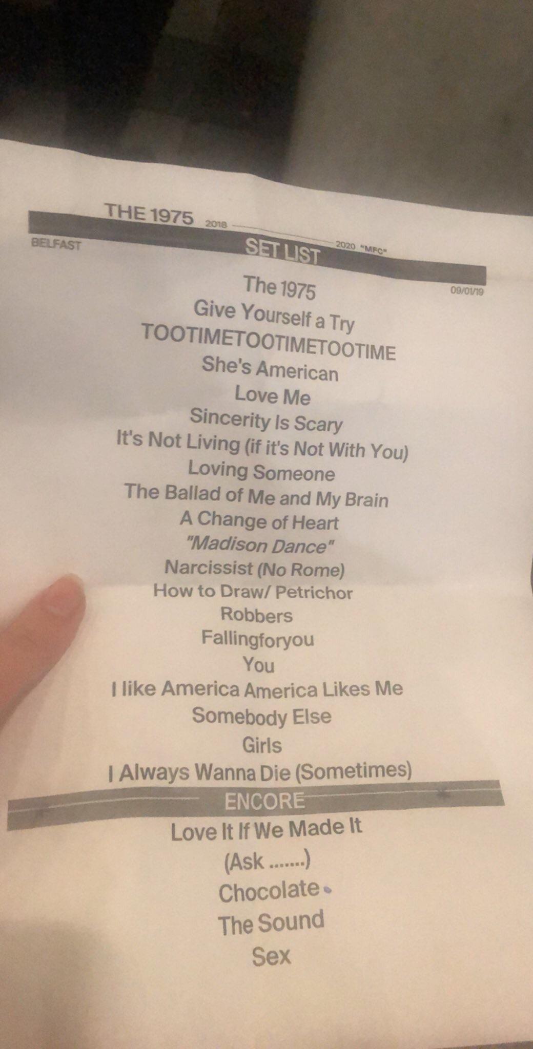 oficial setlist from yesterday the1975