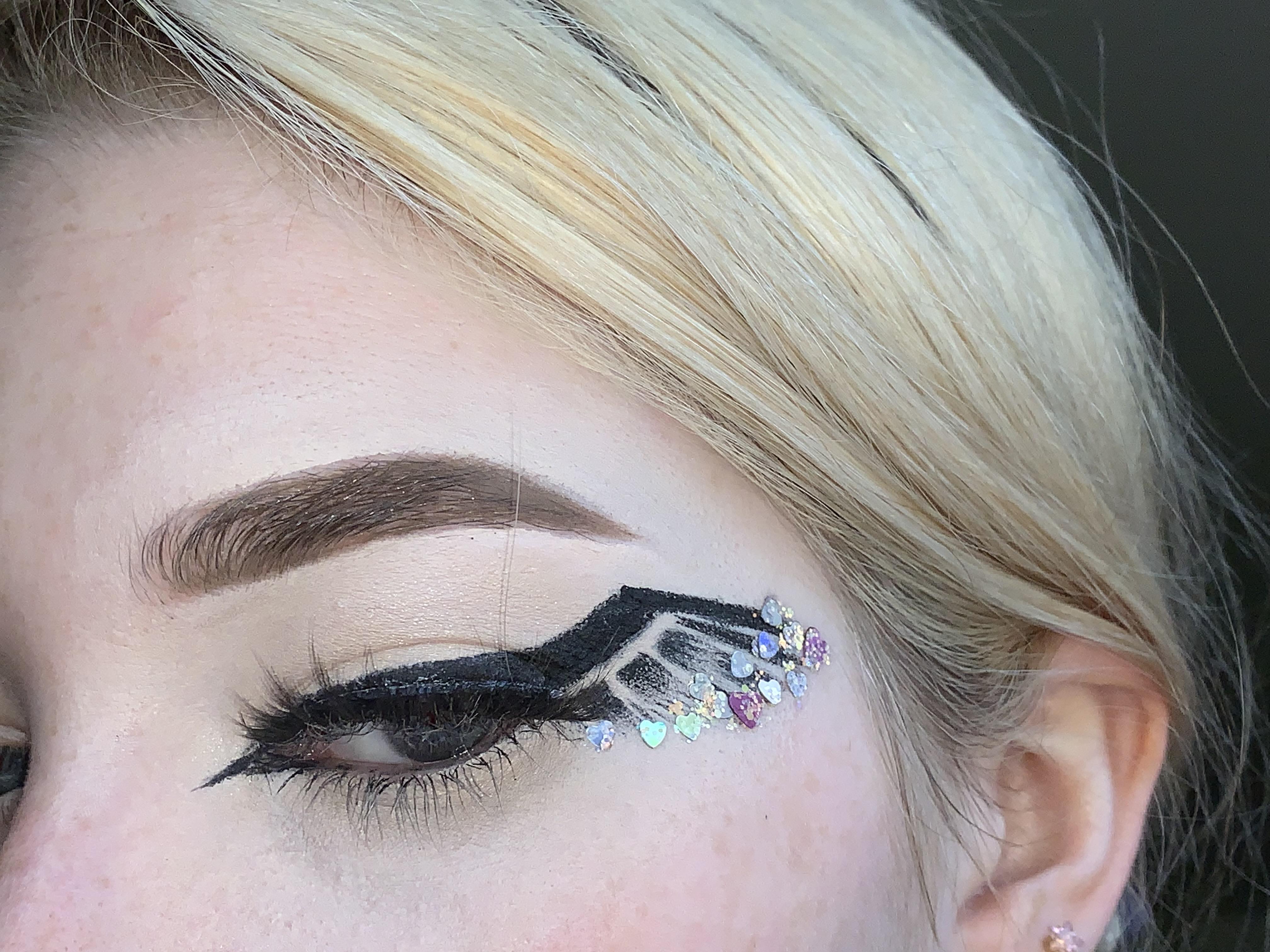 Winged Eyeliner (Another Pun) r/MakeupAddiction