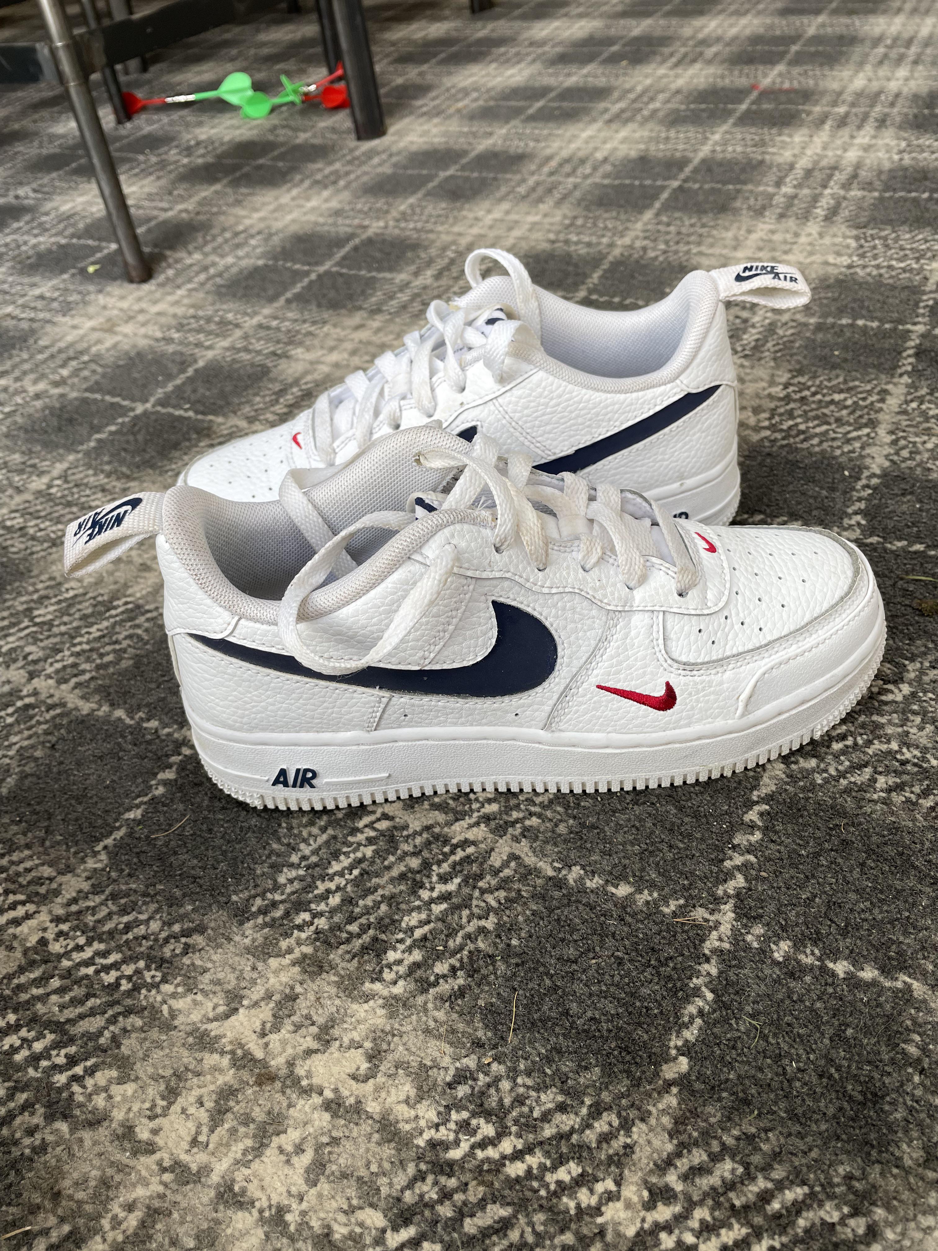 How much are these worth r/Nike