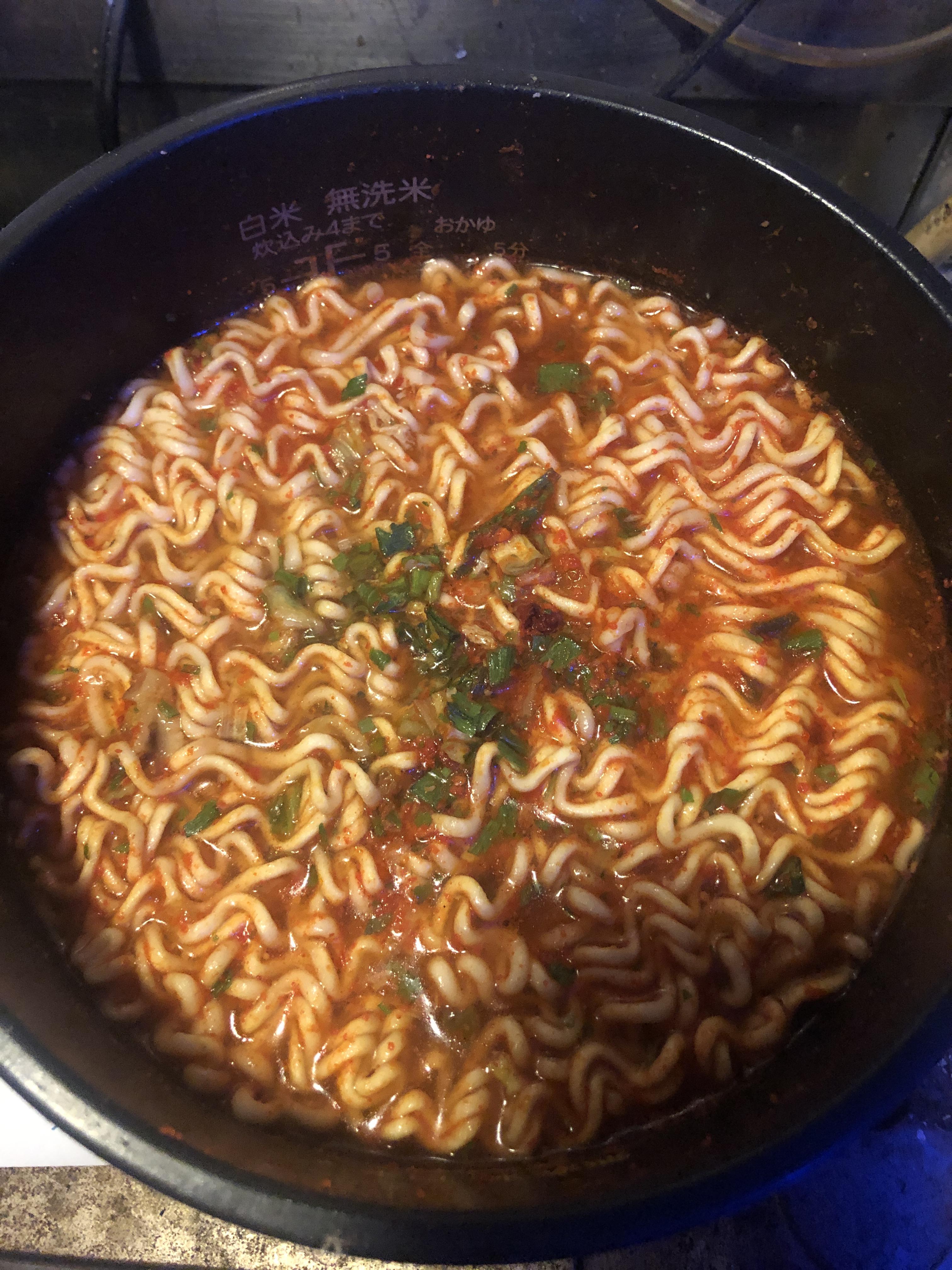 Simple but absolutely delicious. It’s one pack of Teumsae Ramen and one