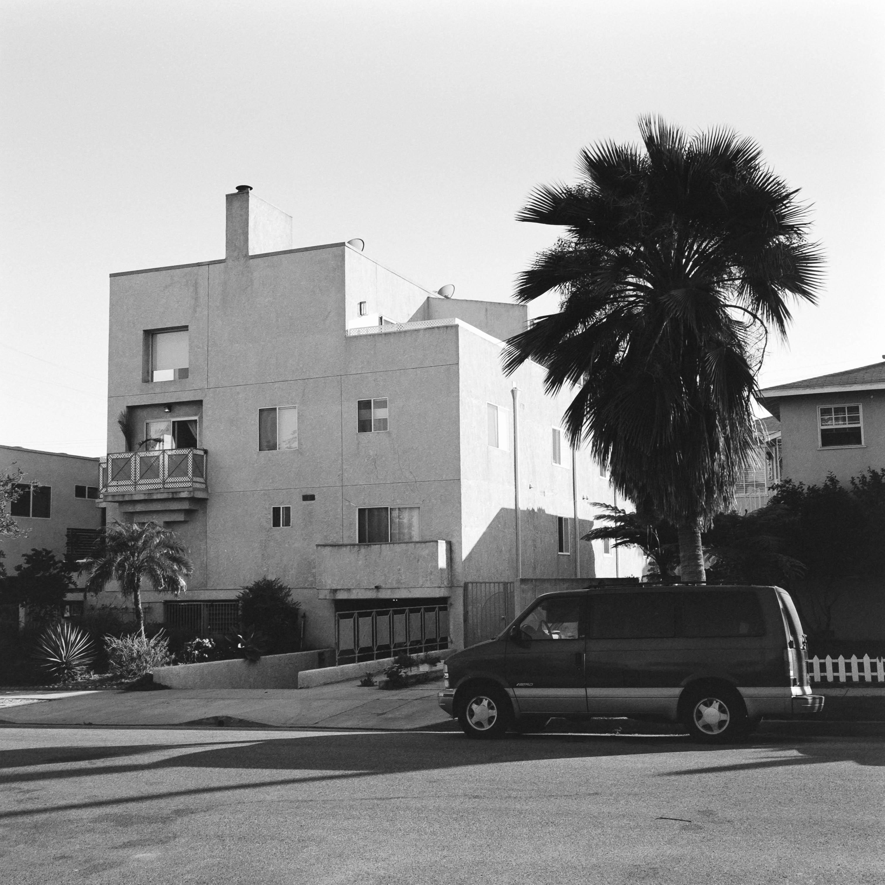 Los Angeles apartment [Mamiya 6, 80mm, HP5 pushed to 1600, home