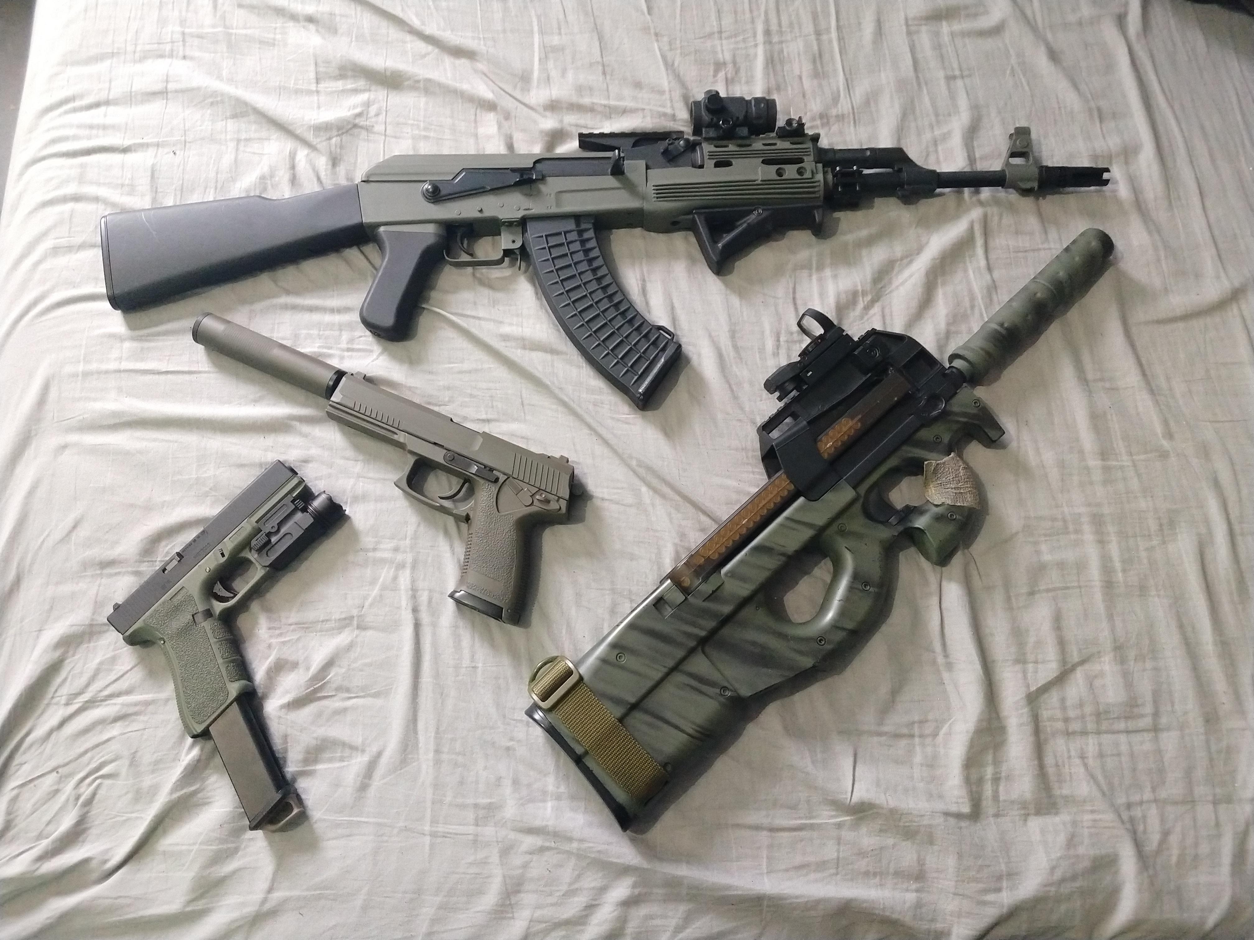 I am beginning to think that I only buy replicas to spray paint them