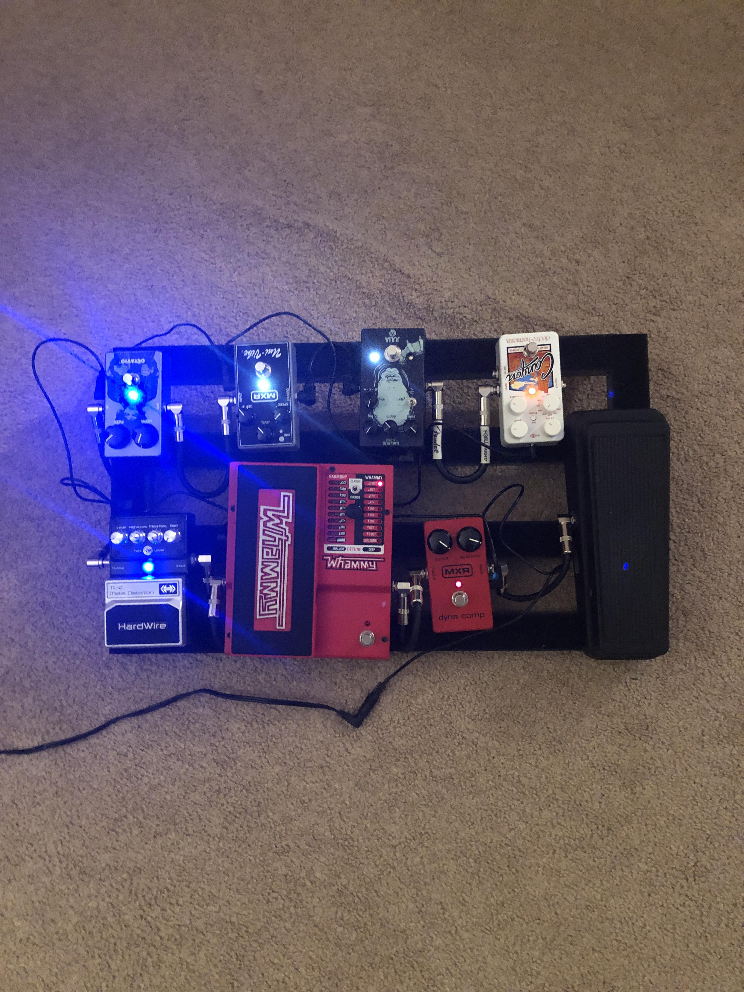My first pedalboard! (could only fit 8 pedals sadly) r/guitarpedals