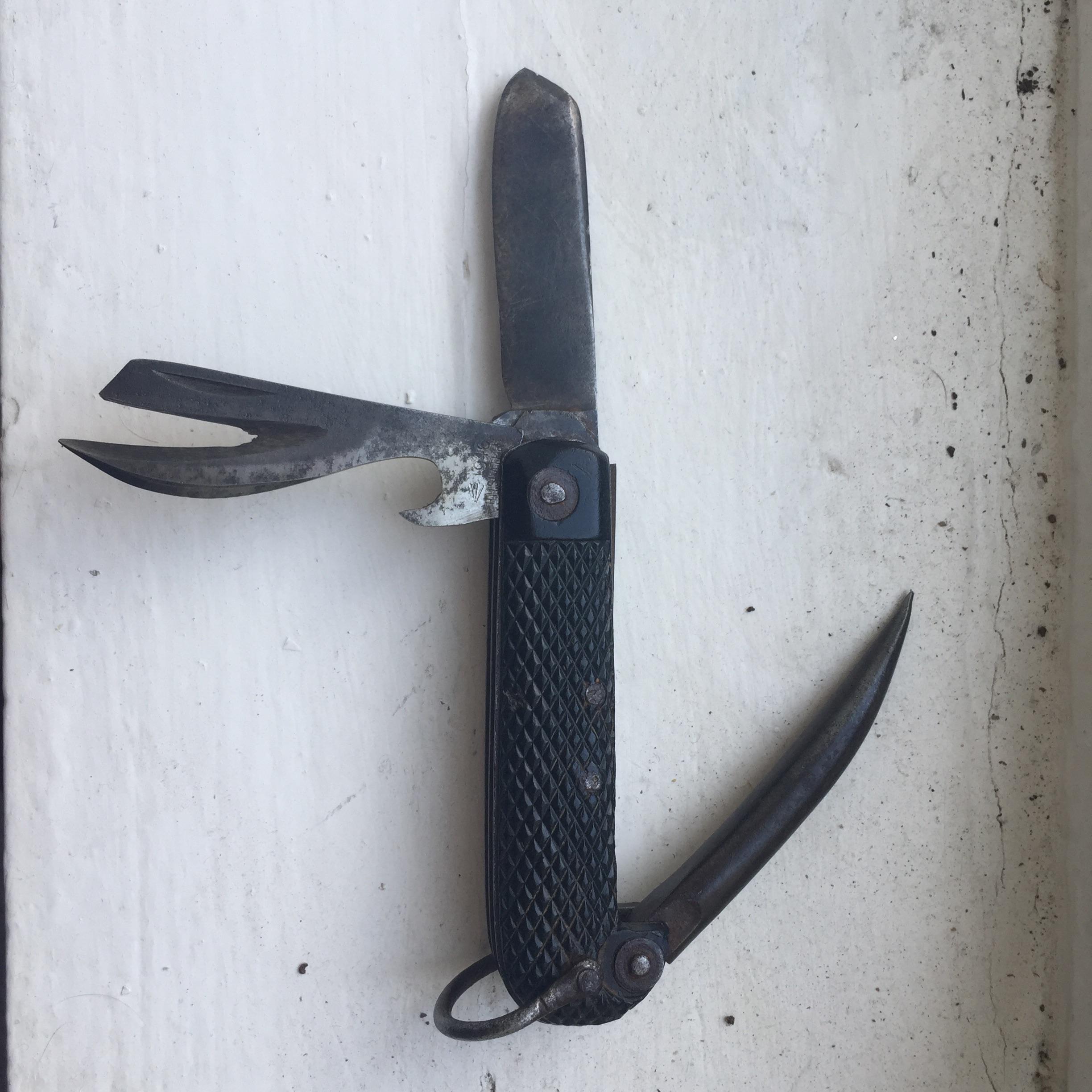 Got this British Army issued Jack Knife today! Such a beauty r/knives