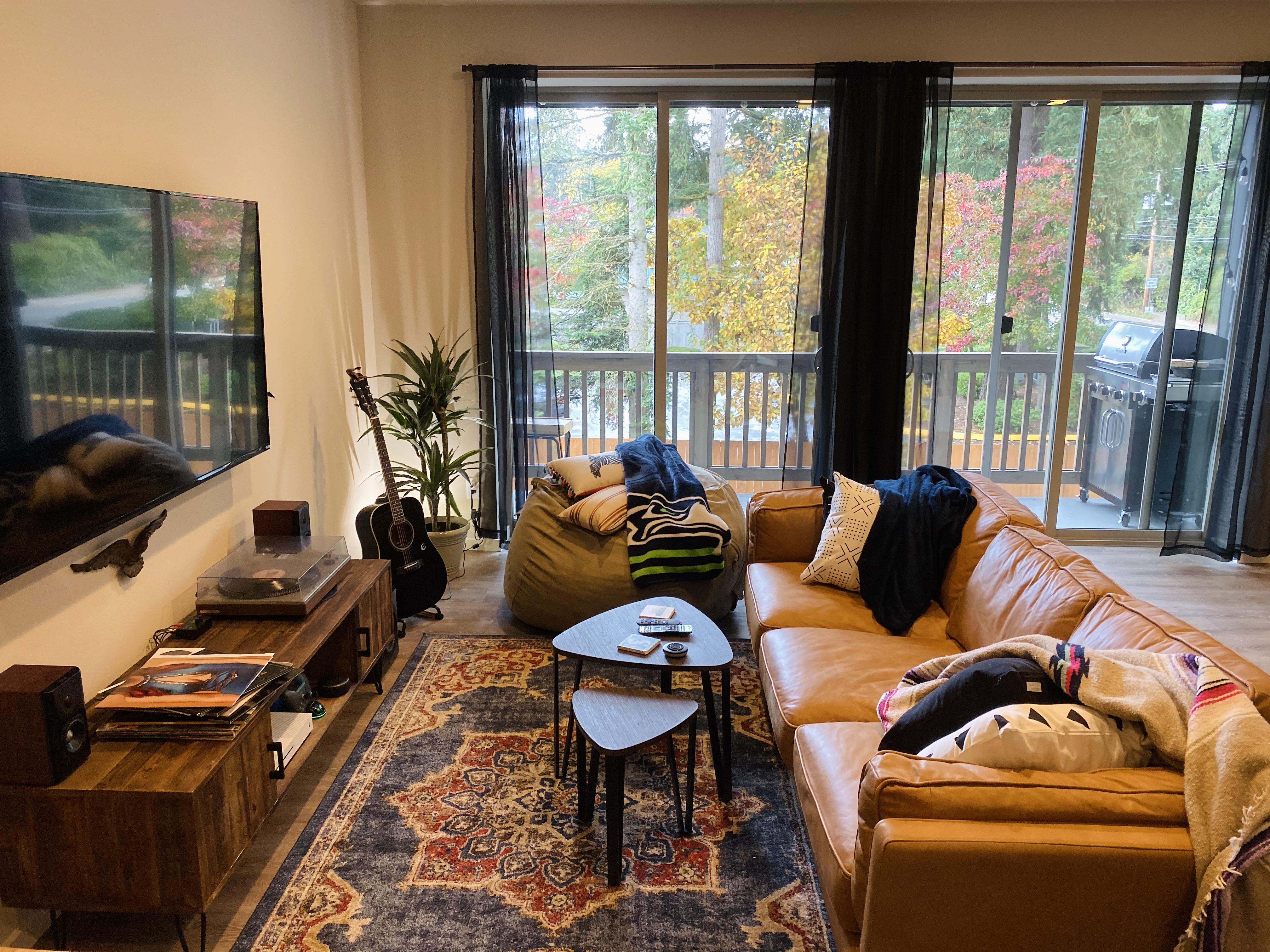 Fall view from my living room in Kenmore, WA. (feedback or suggestions r/malelivingspace