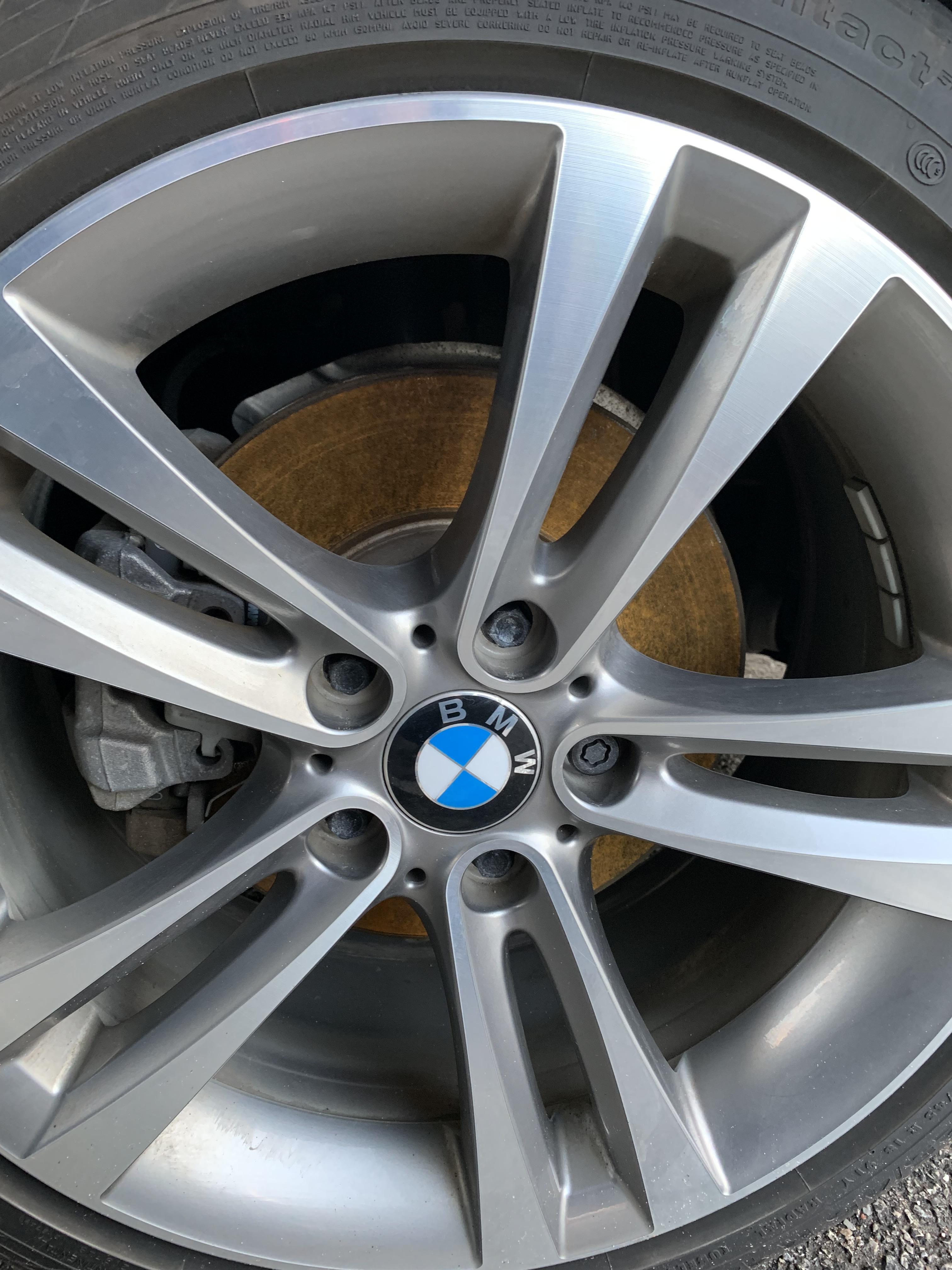 Only 1 Brake rotor rust. Got this 2016 f30 brand new and have put only