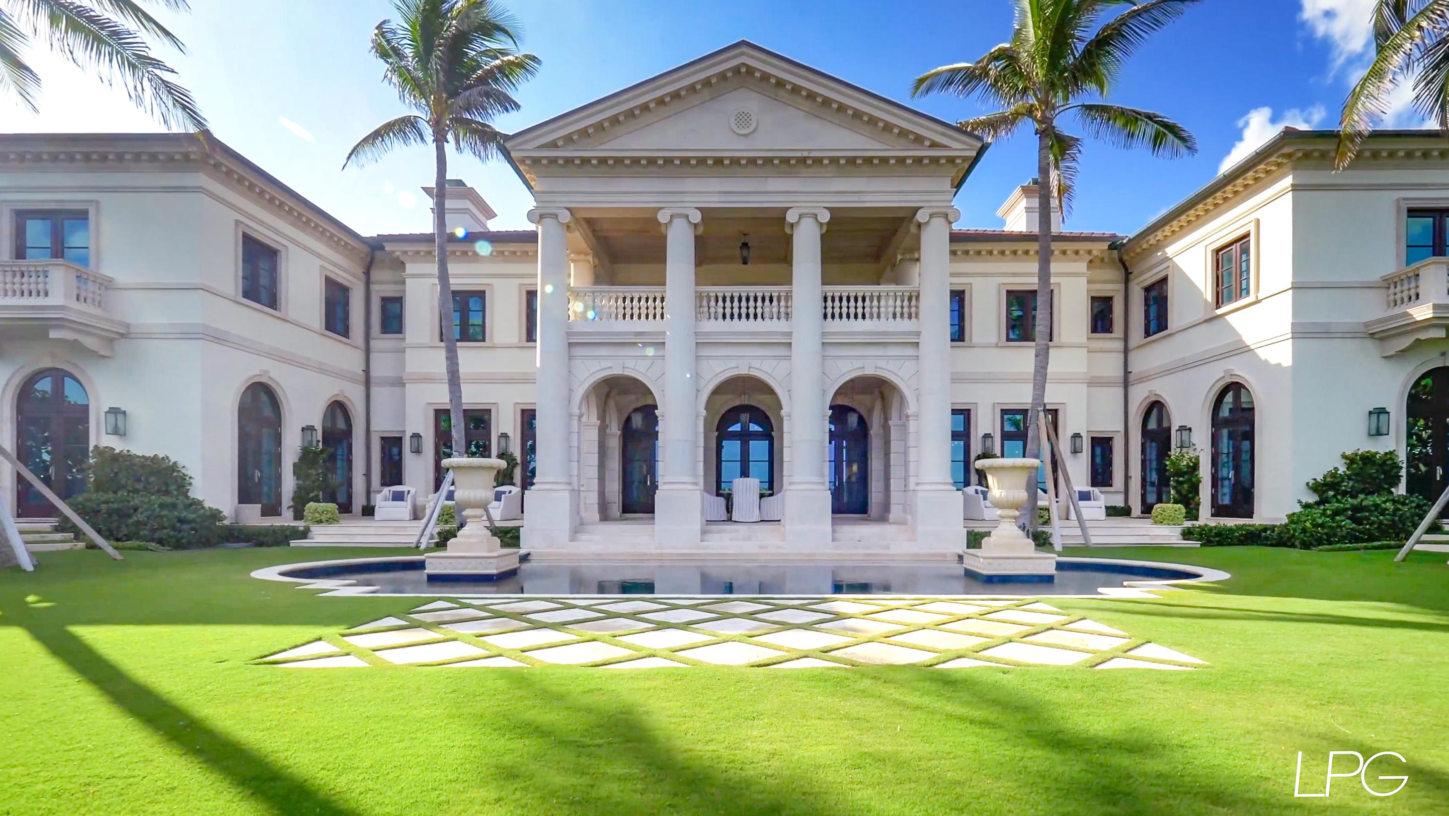 Palm Beach, Florida Waterfront Mansion [2880 × 1622] Video Tour in