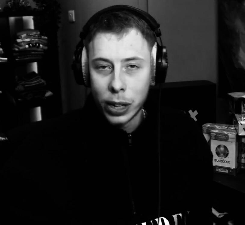 What a weird creature, he is r/Calfreezy