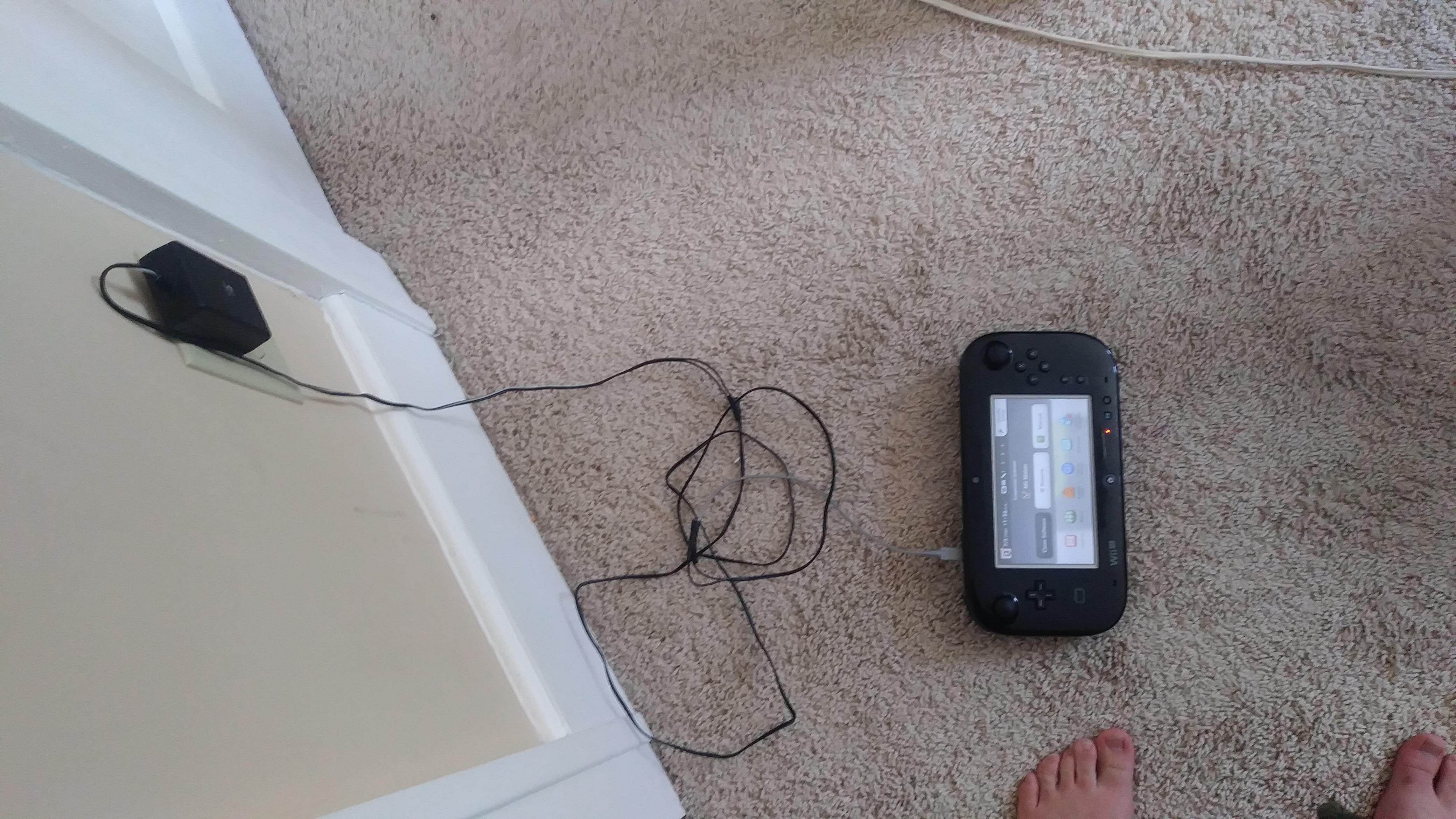 Wii U gamepad charger broke so I quickly made this out of the plug of