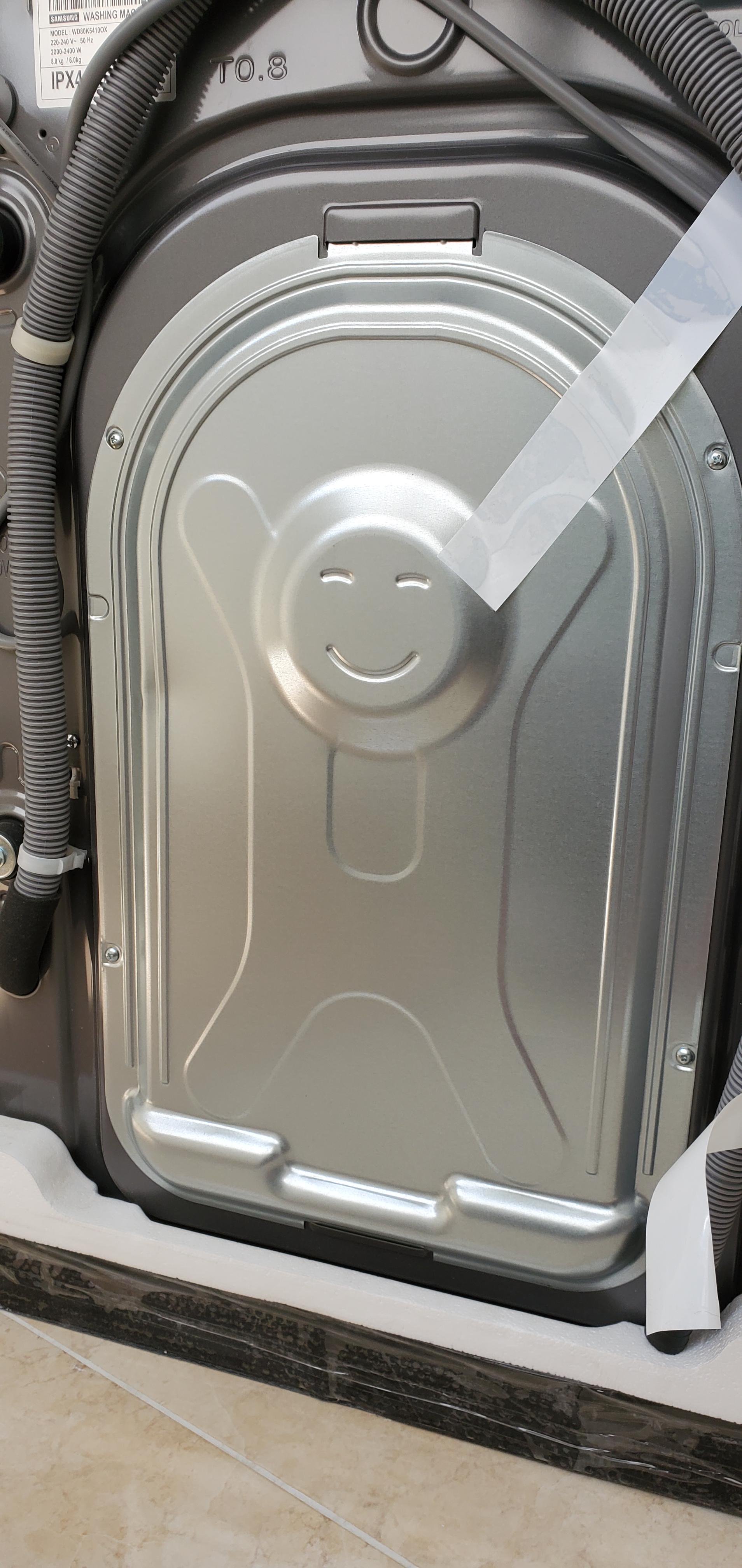 My new samsung washer have a smiley face man r/mildlyinteresting