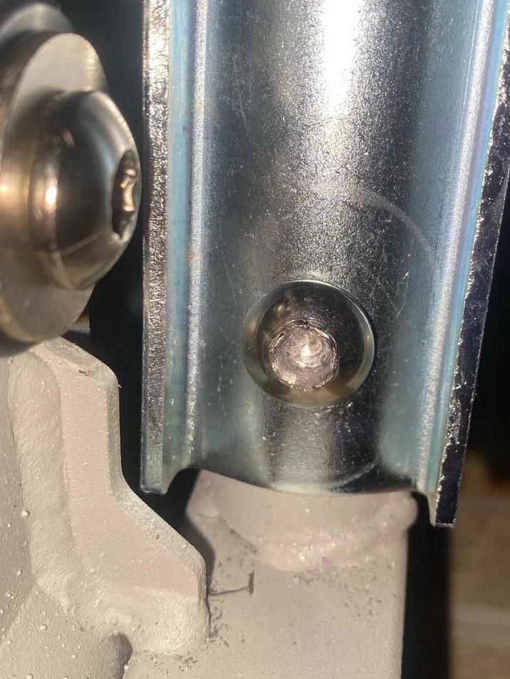 How do you unscrew a botched screw r/AskAMechanic