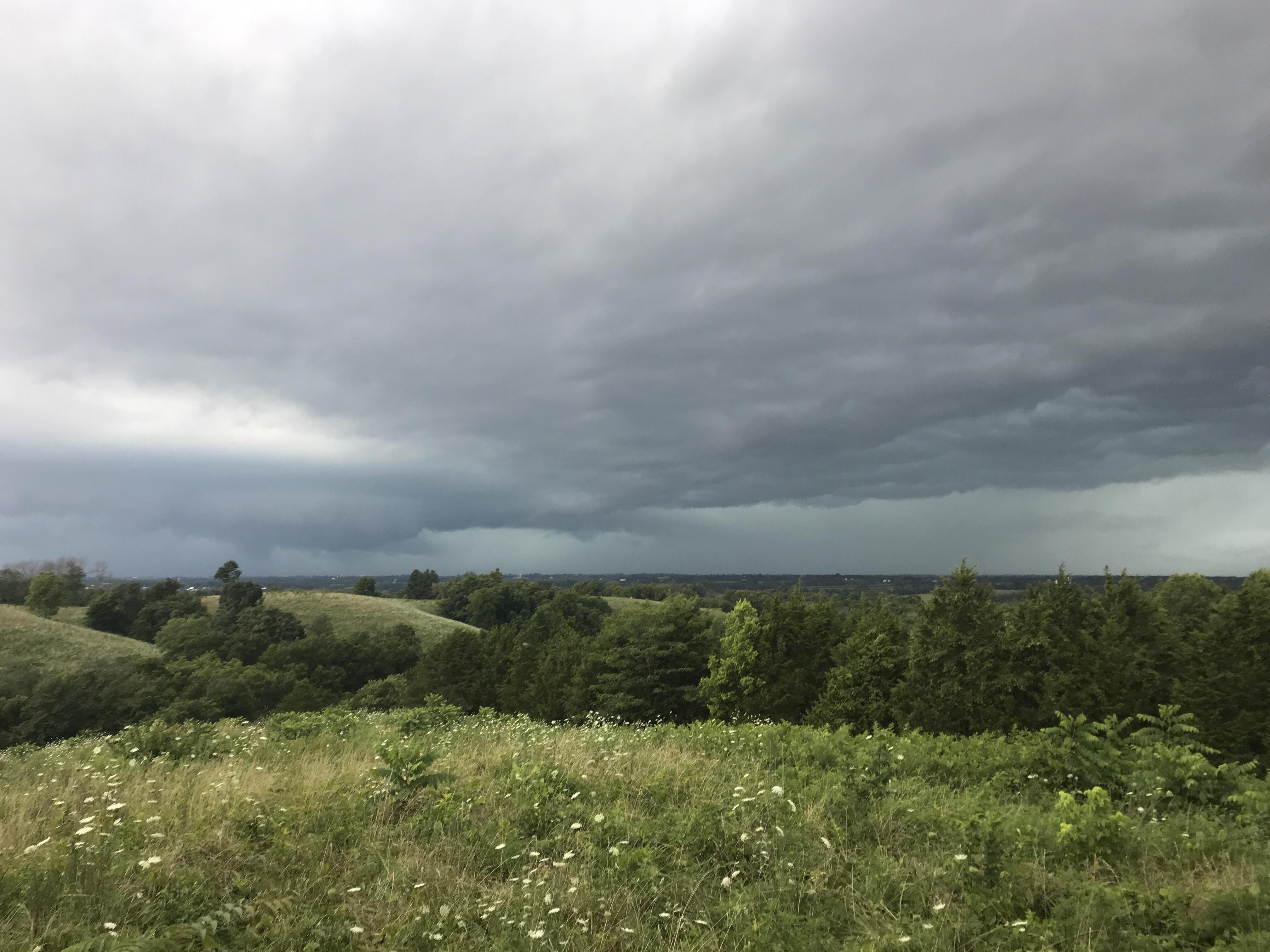 Storm rolling in, Bath County r/Kentucky