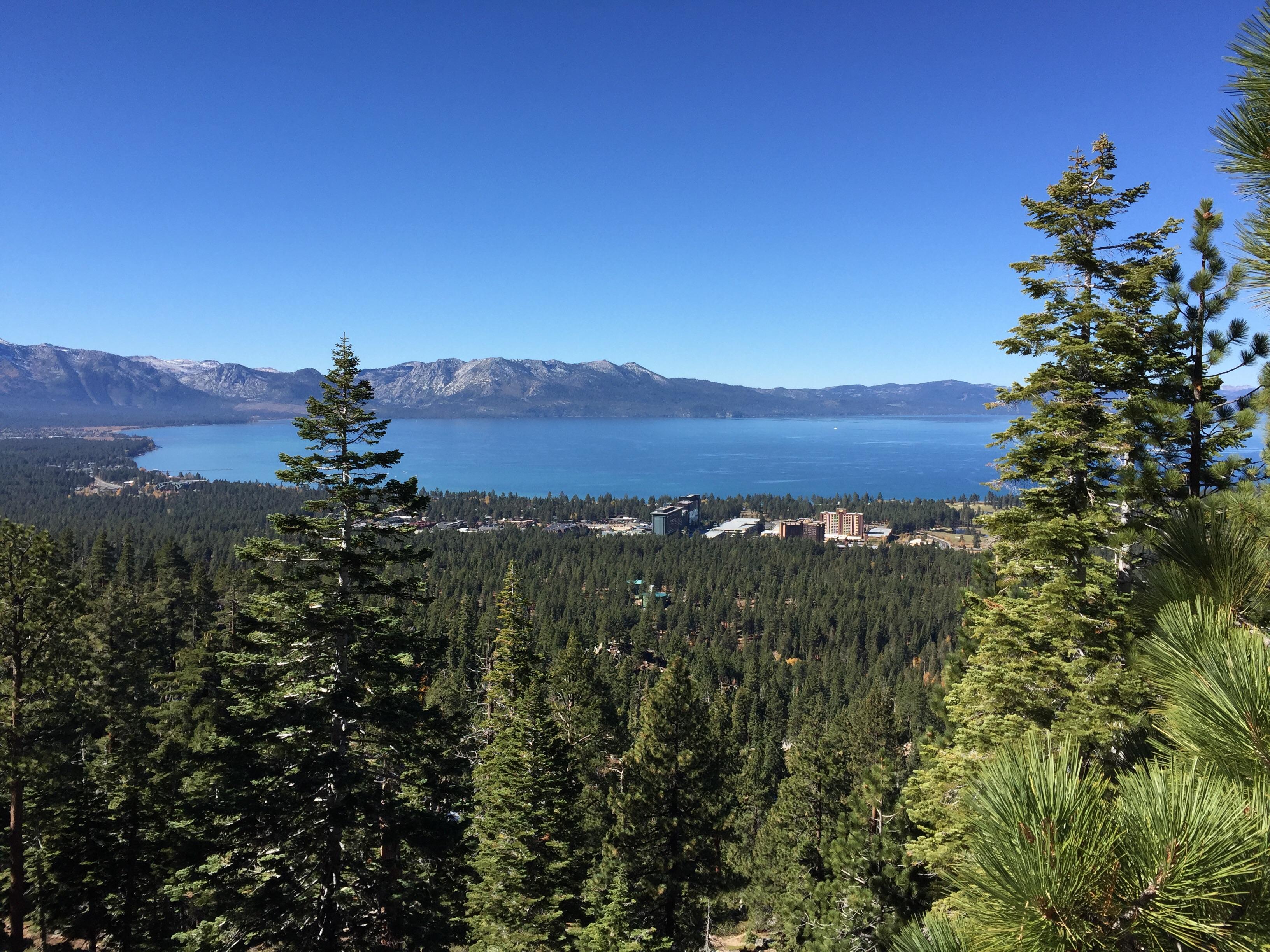 Stateline NV and South Lake Tahoe CA from Van Sickle trail. [OC] 3264x2448 r/EarthPorn