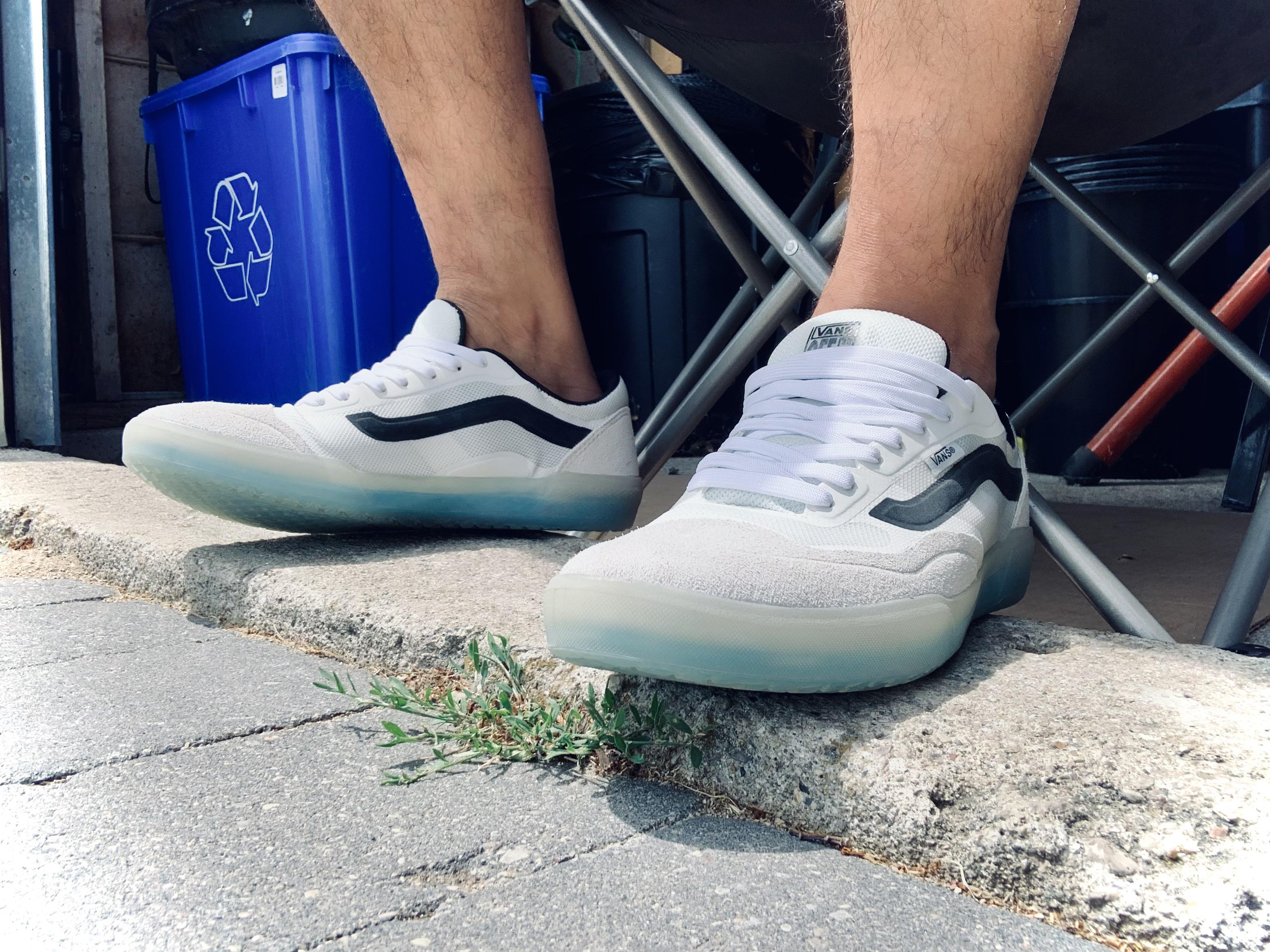 Vans Skate AVE Pro Blanc De Blanc White Black Skate Shoes