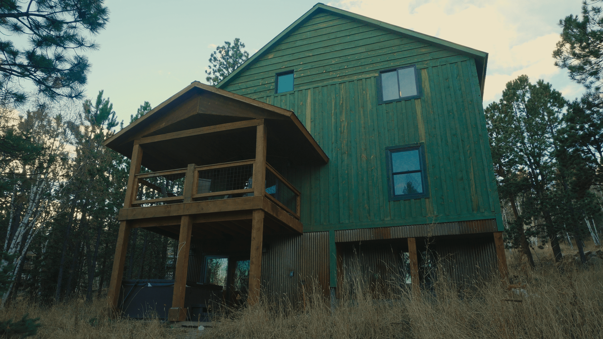 Cabin in Lead, South Dakota. [OC] [1920x1080] r/Houseporn
