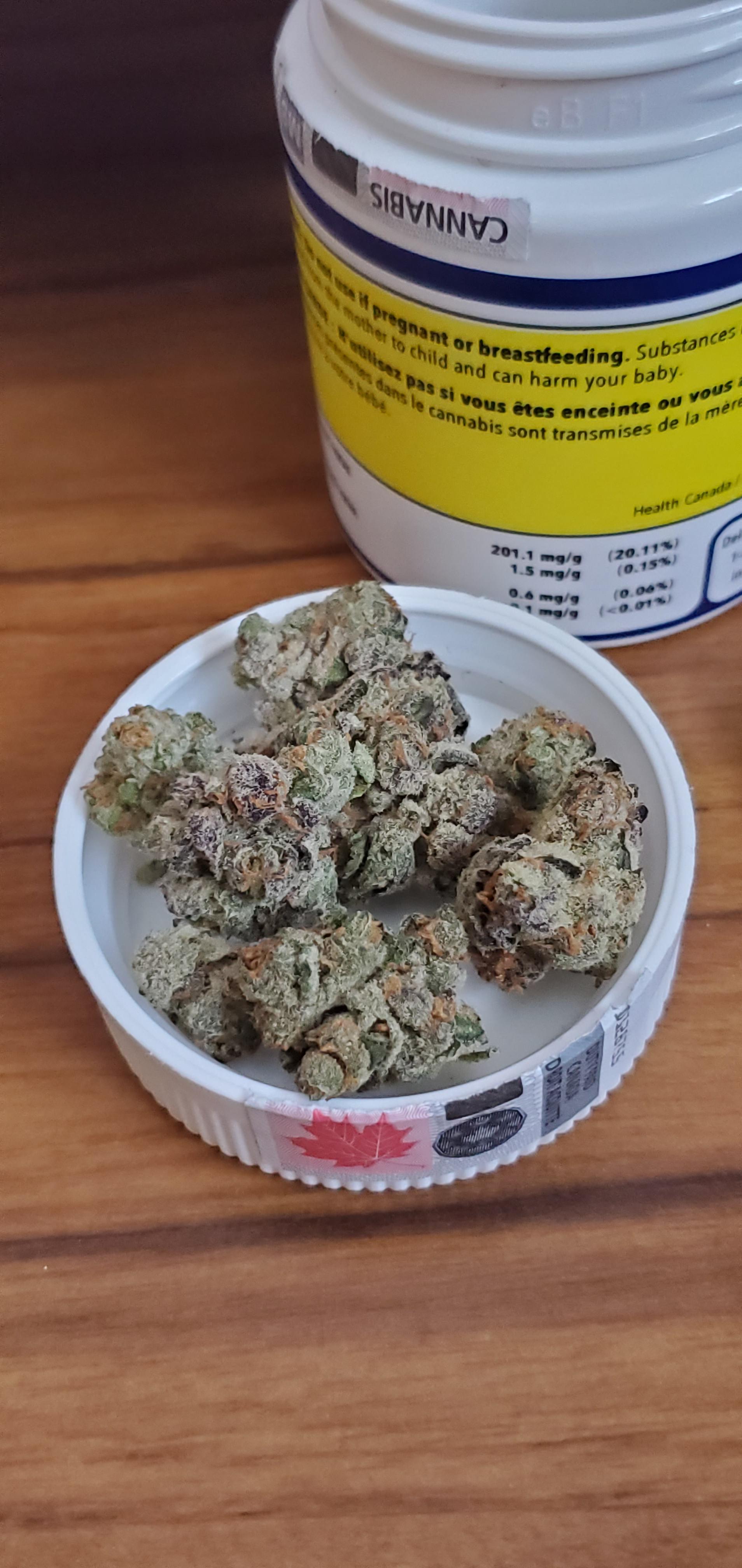 Electric Punch by Delta 9 / 20.1 thc. 17 / 3.5g / MB r/RecPics