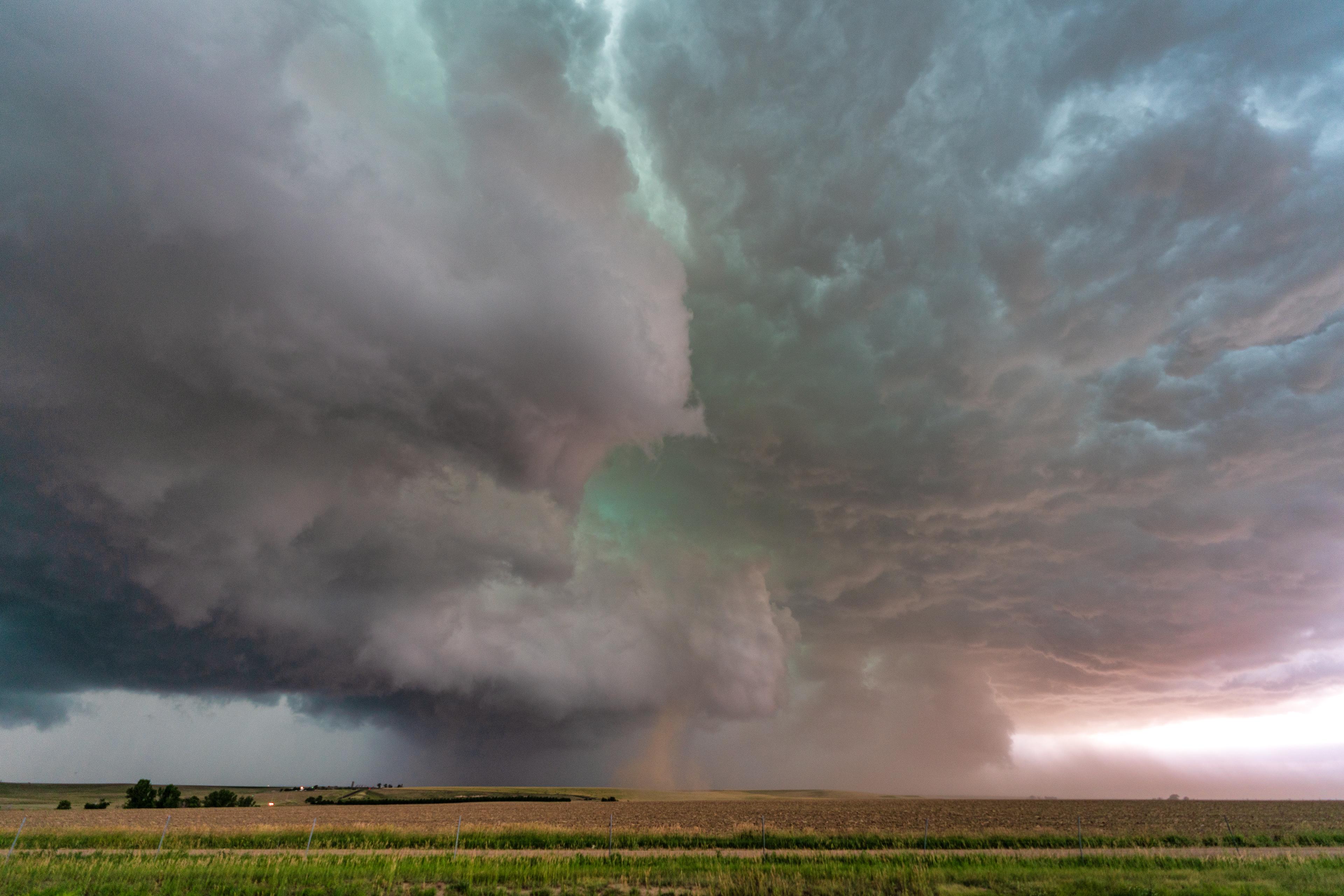 Supercell Thunderstorm and Landspout Kanorado, KS [OC] [3840x2561
