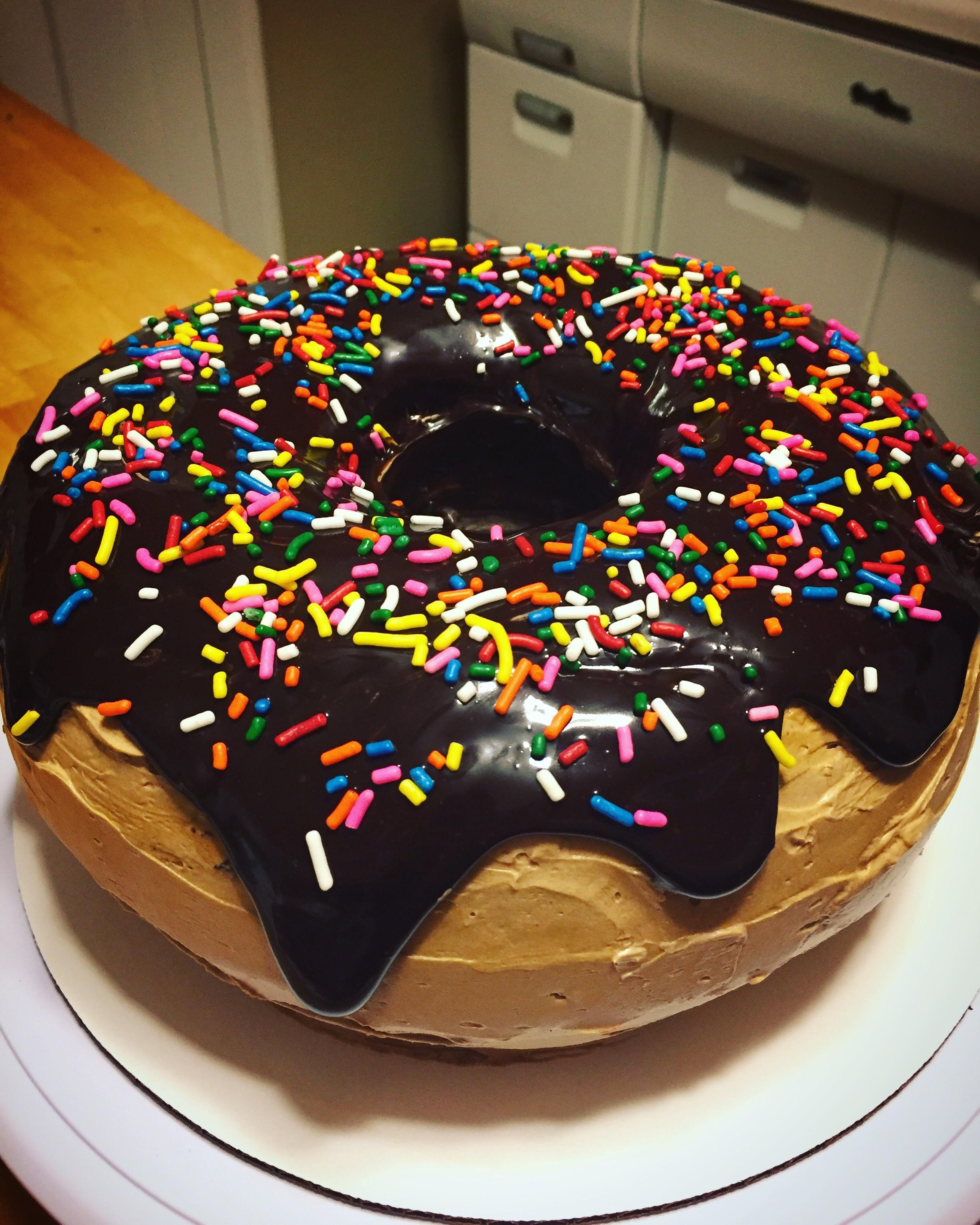 [Homemade] Giant doughnut cake r/food