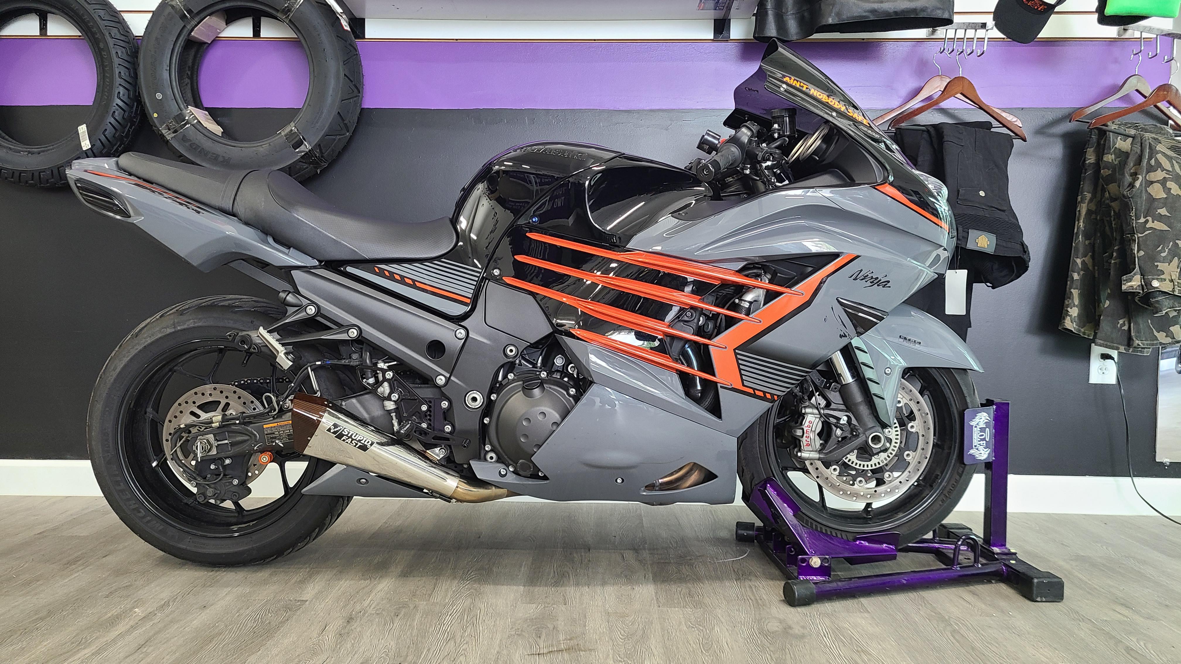 My local shop is selling this zx14 making 215hp at the wheel. Lightened