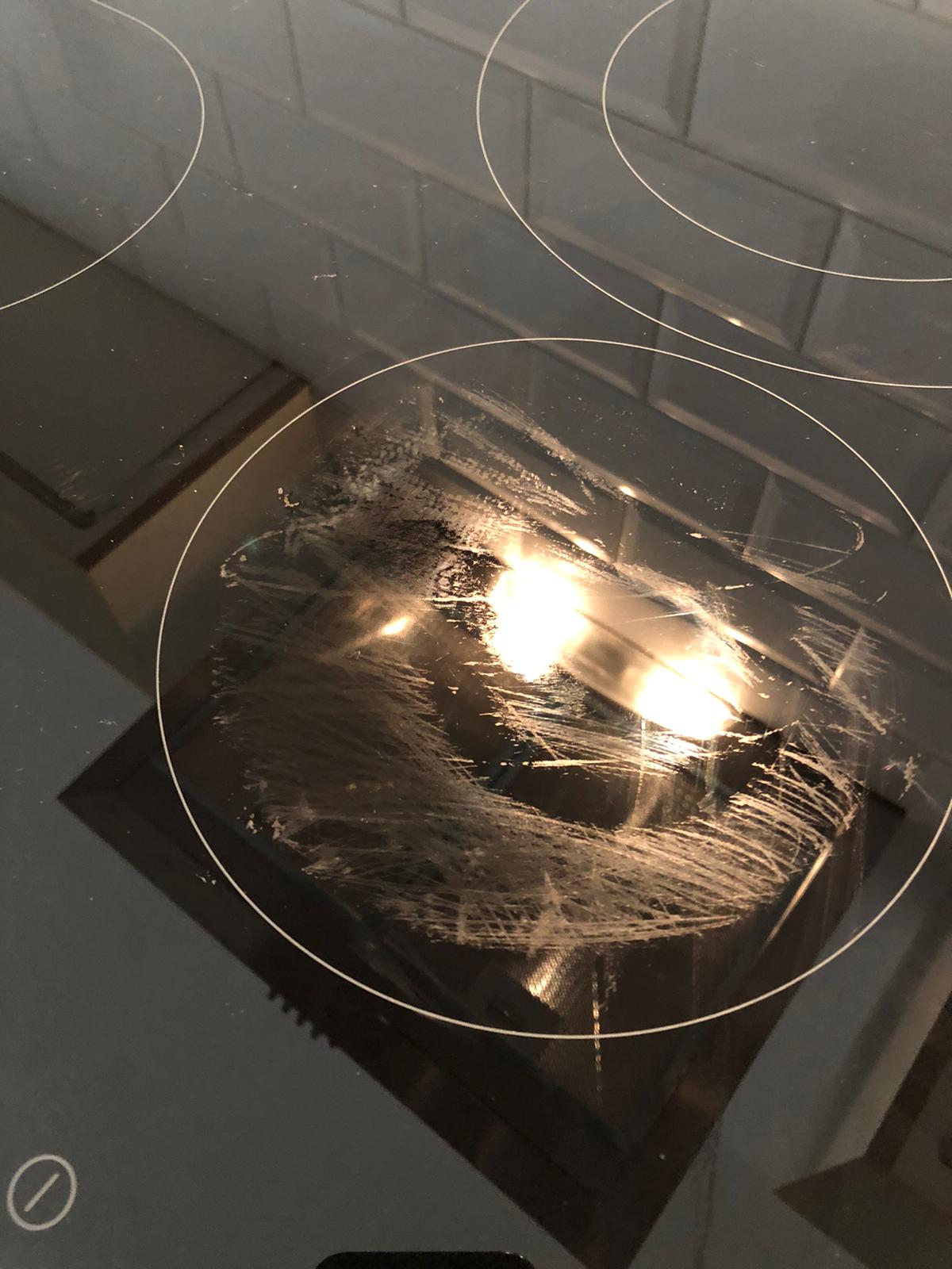 I made a coffee on a glass top electric stove. The cafetière leaked a bit and i tried to clean