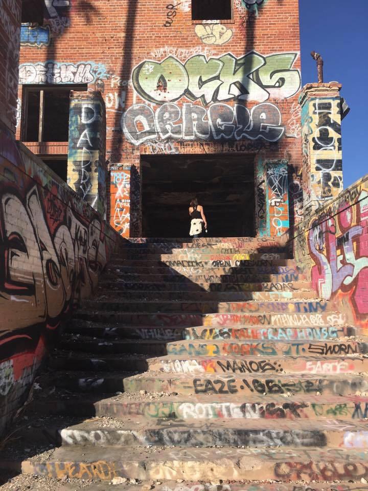 Old Byron hot springs resort. Byron, California r/urbanexploration