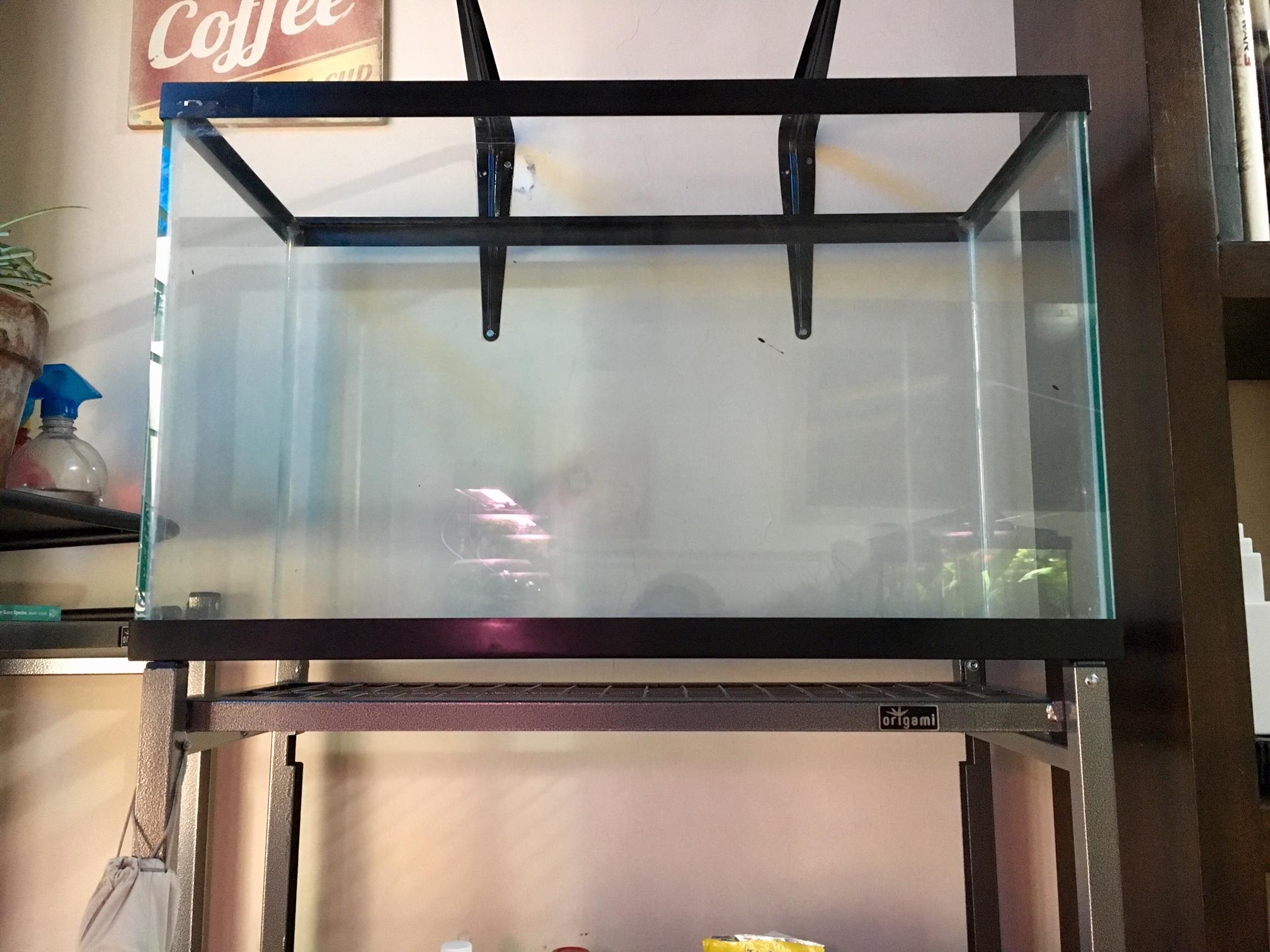 New 30G tank, will this hold ? or should I get a wood plank beneath