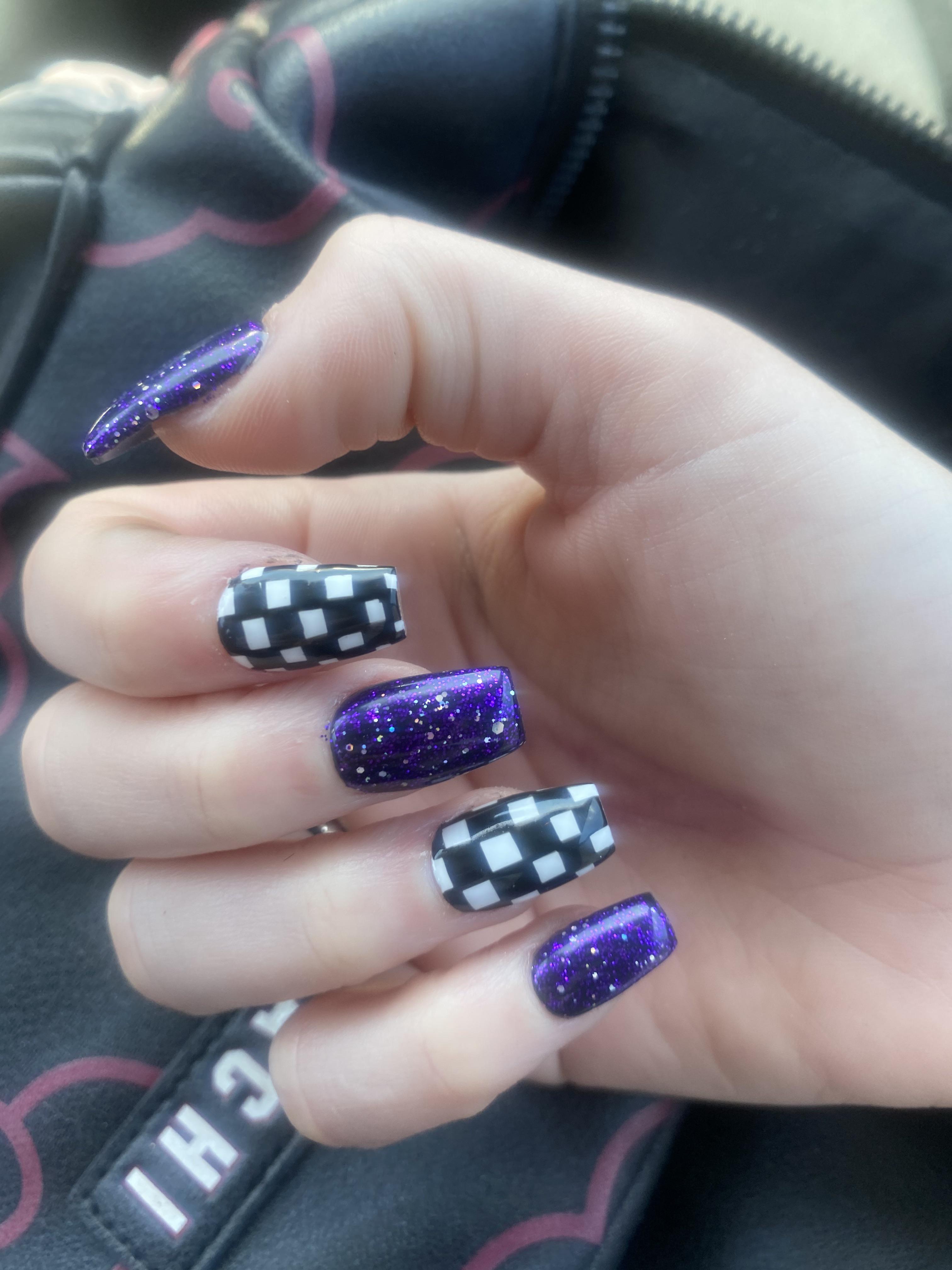 nails inspired by kokichi!! r/danganronpa