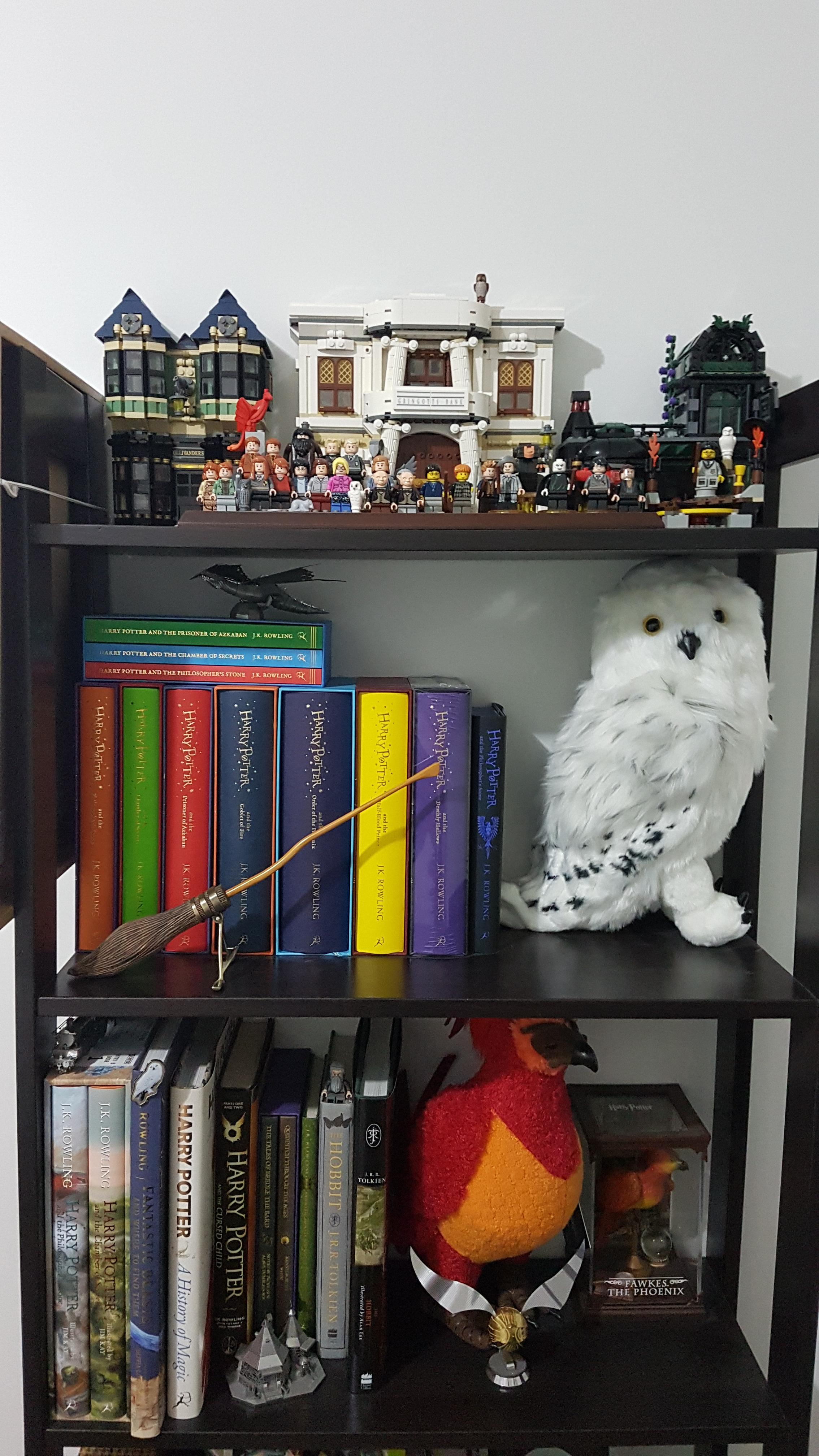 Current bookshelf setup r/harrypotter