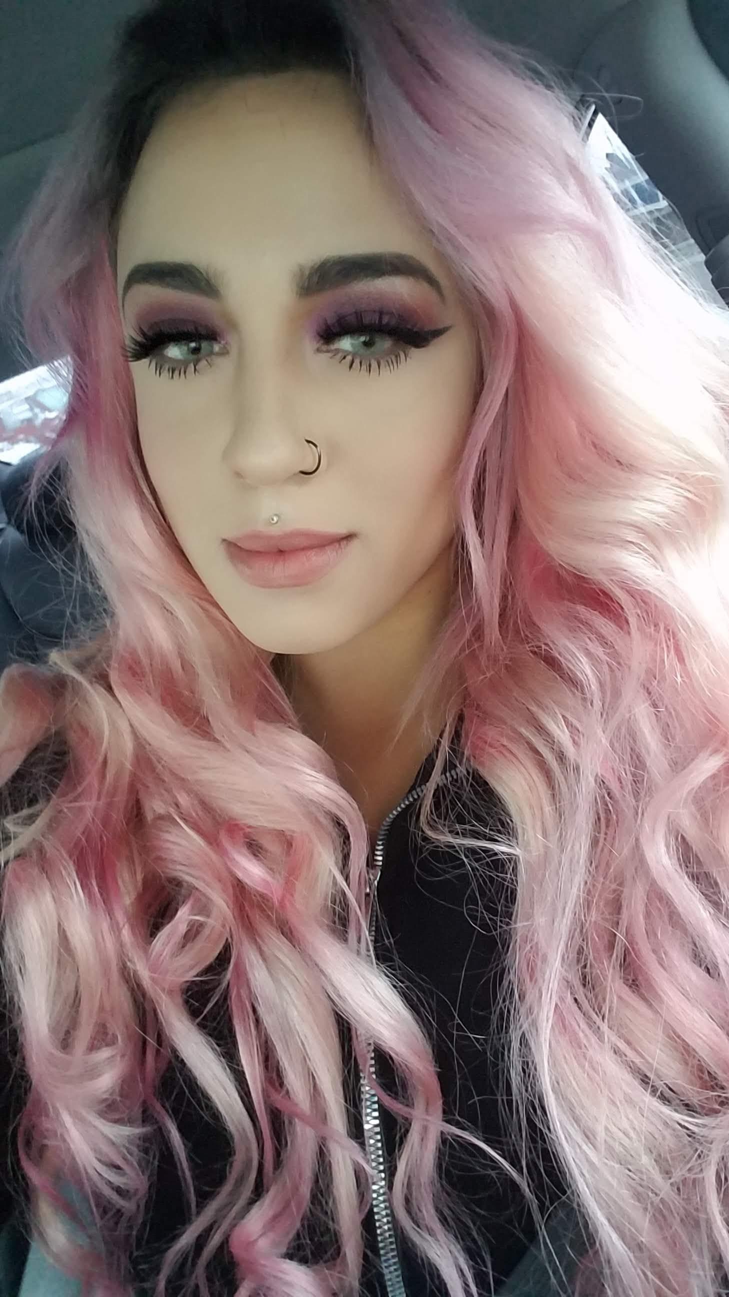 Loving my pink hair! 💖💕 FancyFollicles