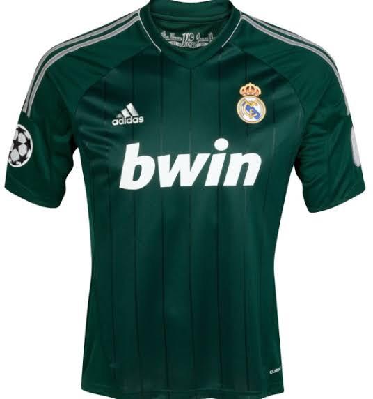 Does anyone have this Real Madrid Jersey for sale in Medium r