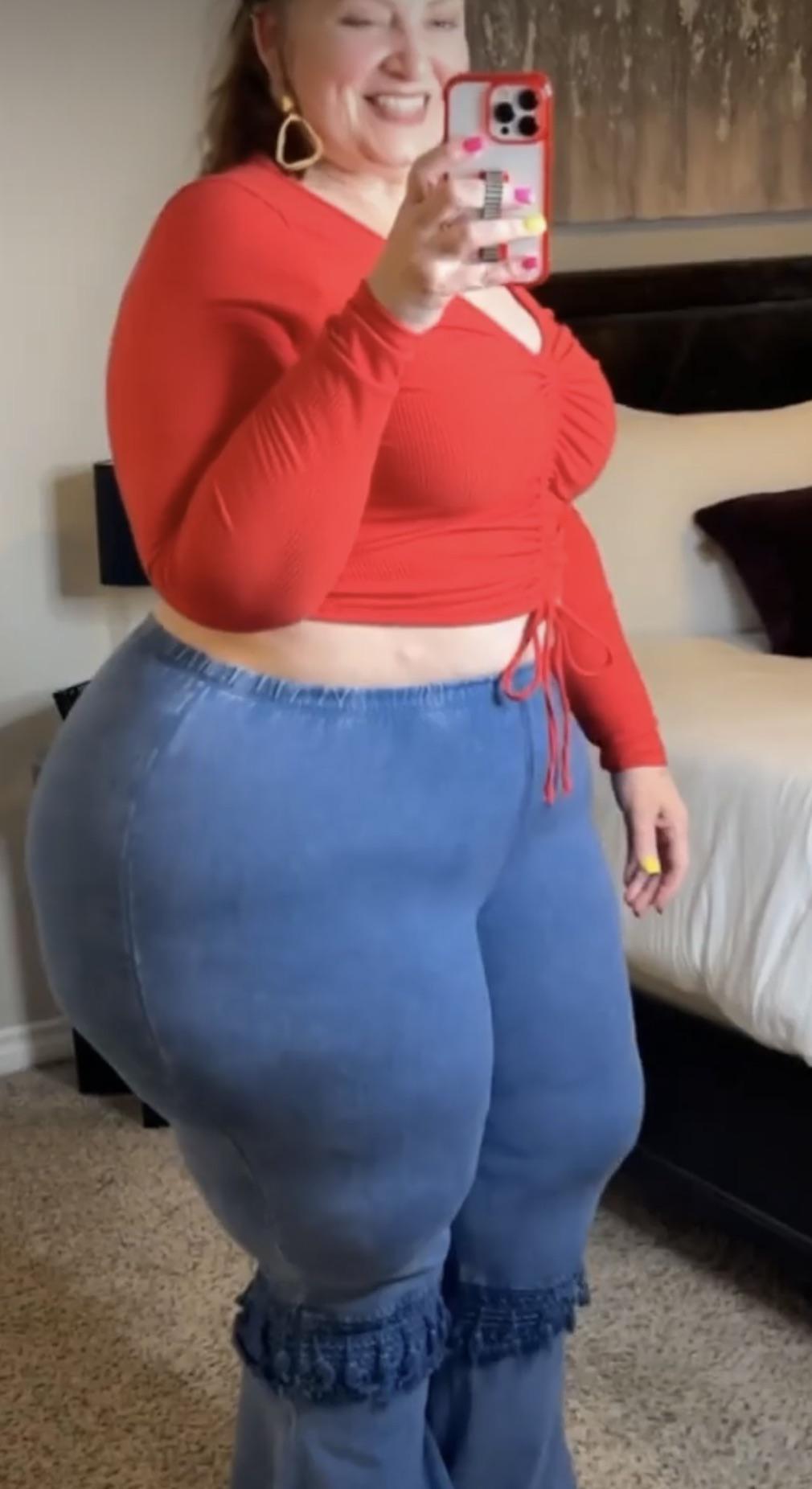 Claudia_02k Thick MILF BBW : BBW