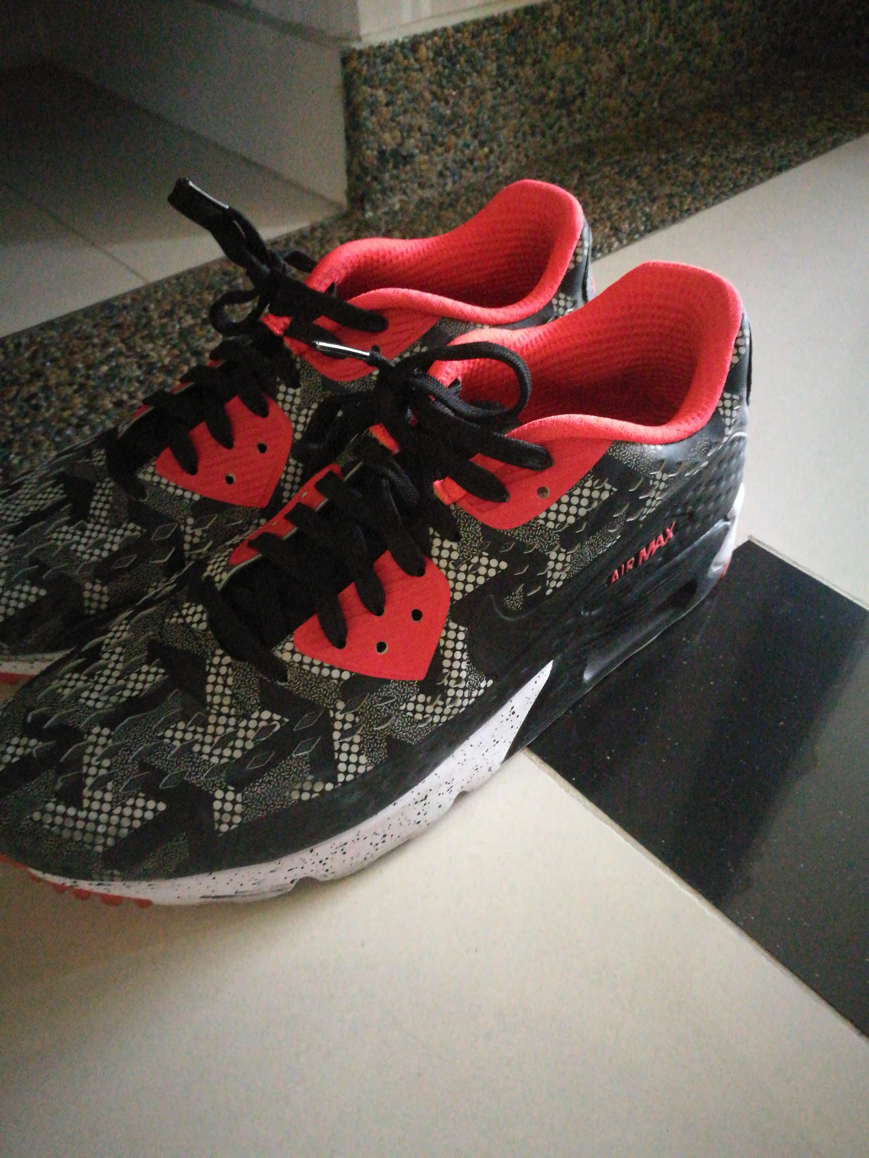 These real or fake? r/Sneakers