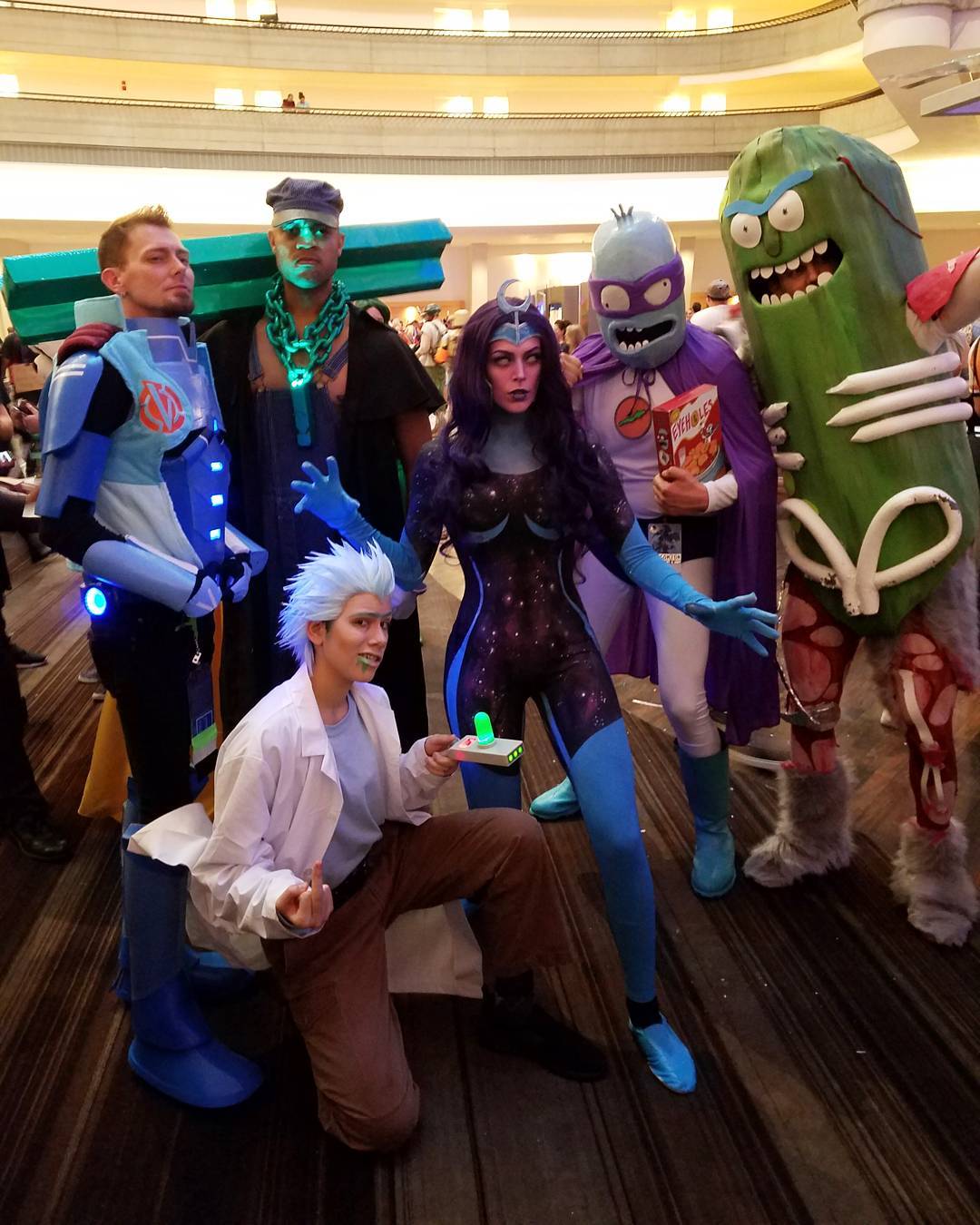Best Rick and Morty cosplay group from Dragon con rickandmorty