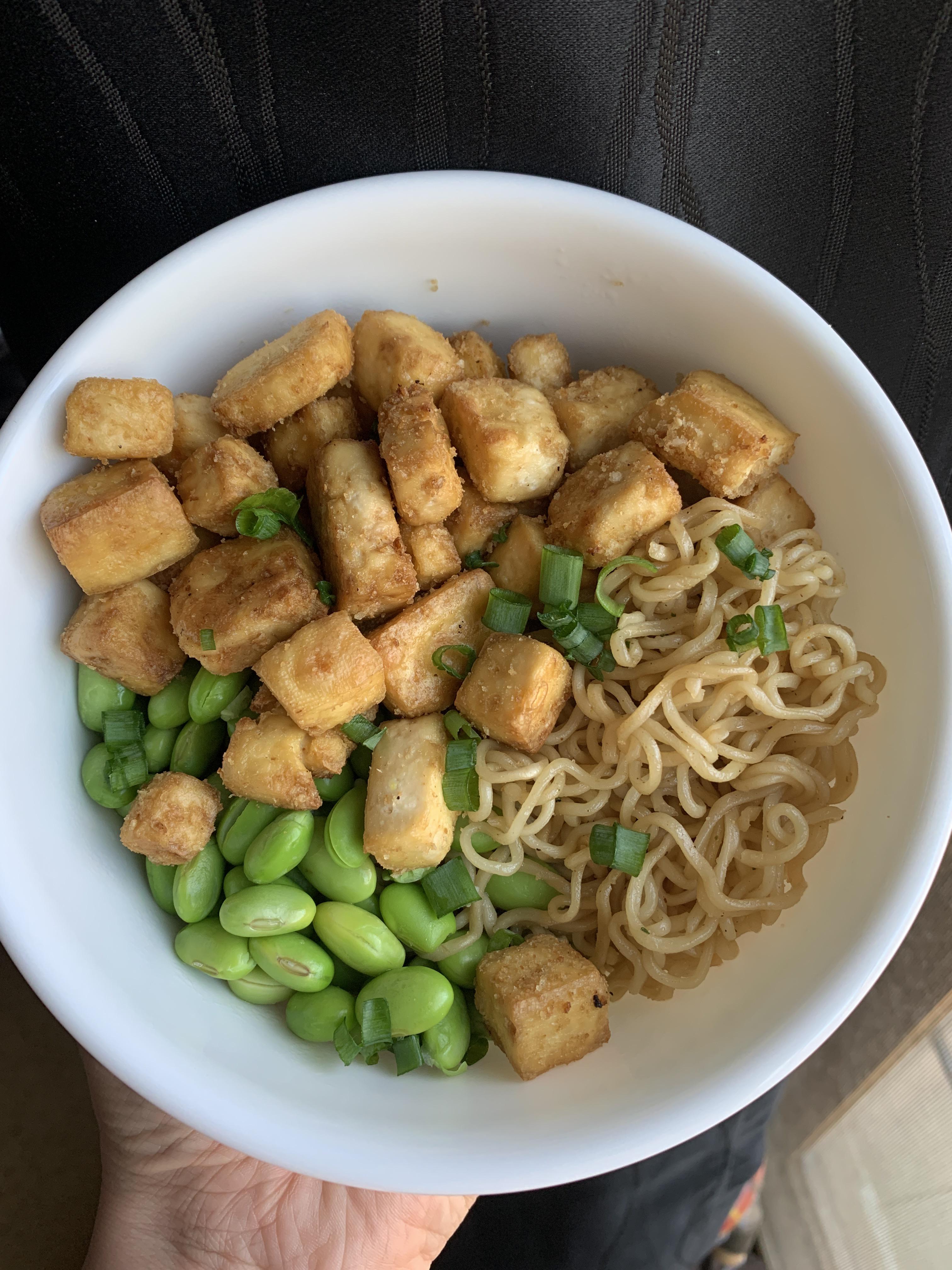 My lazy ramen bowl featuring air fried tofu, green onions and edamame