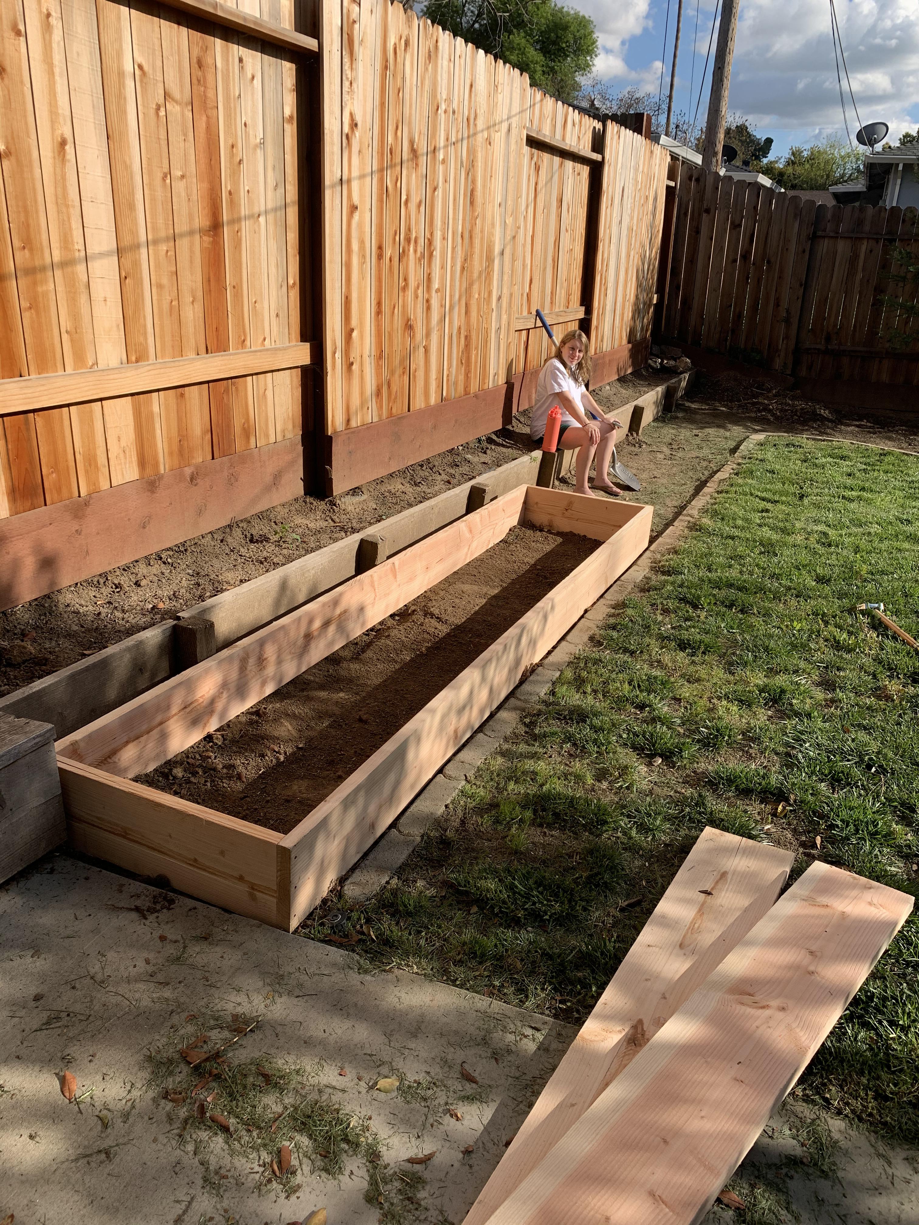 1 of 2 planter boxes I am building. What do I fill it with? r/gardening