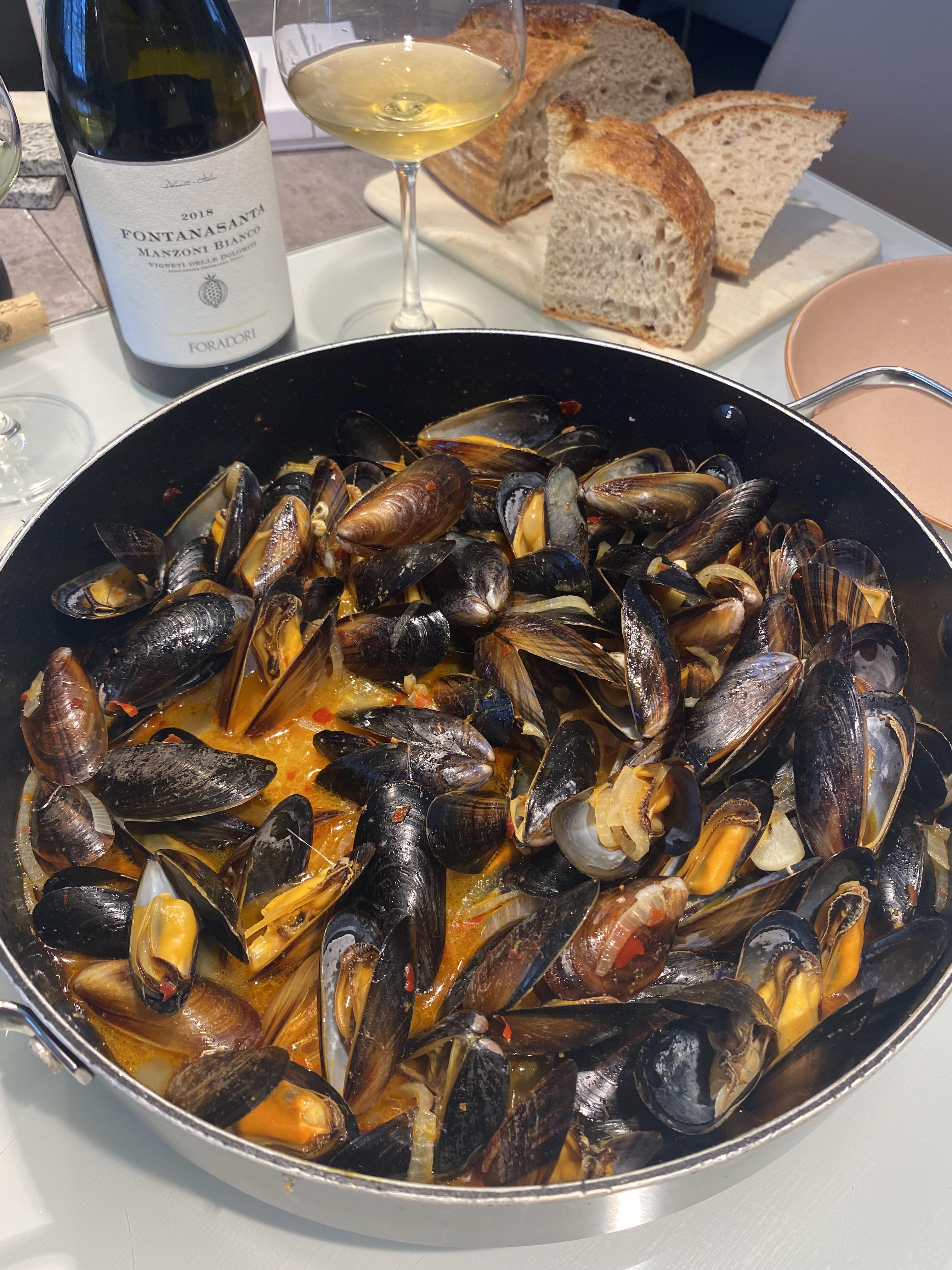 [Homemade] harissa mussels r/food