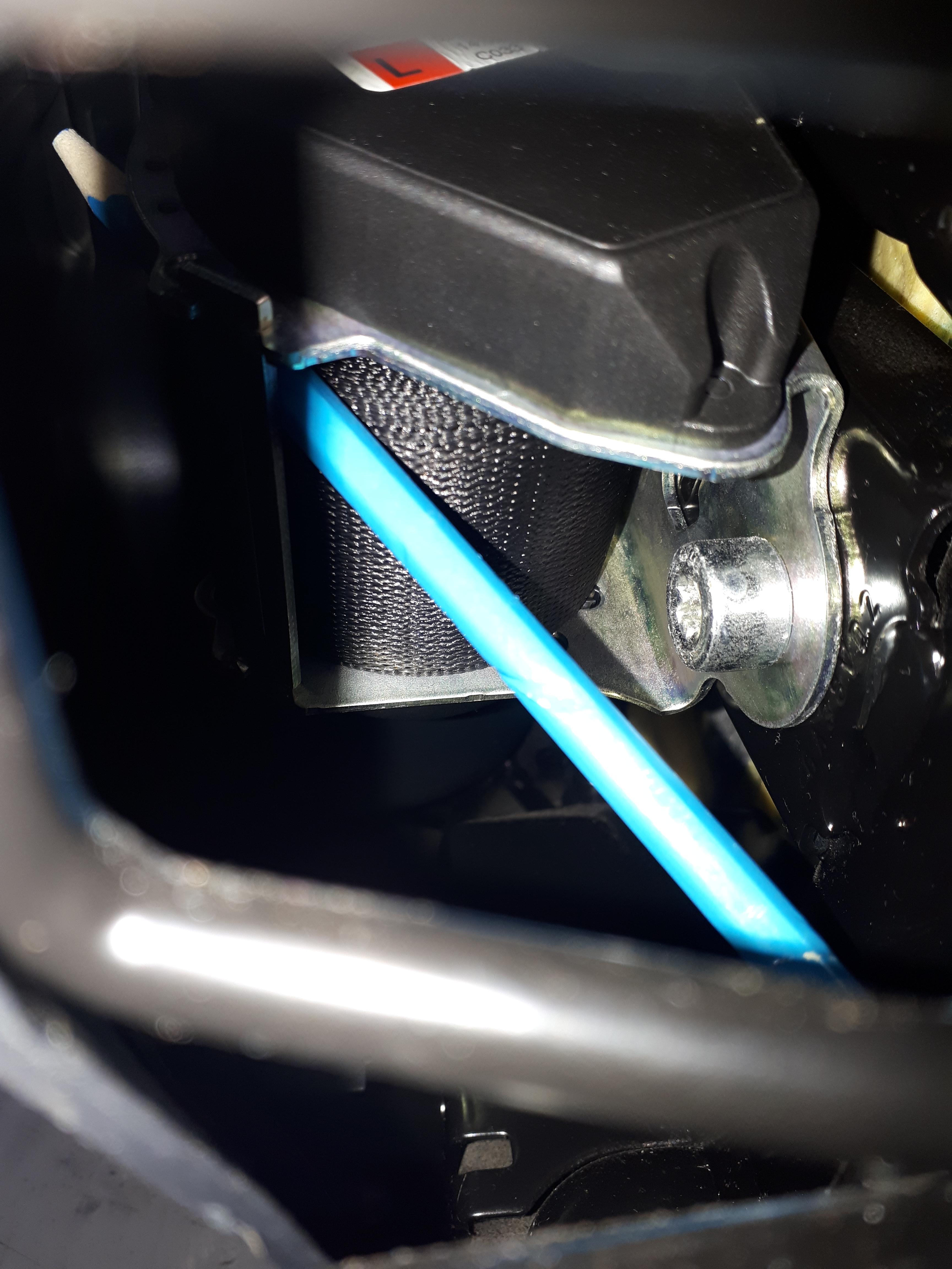 Investigate and report on seat belt not retracting fully : r