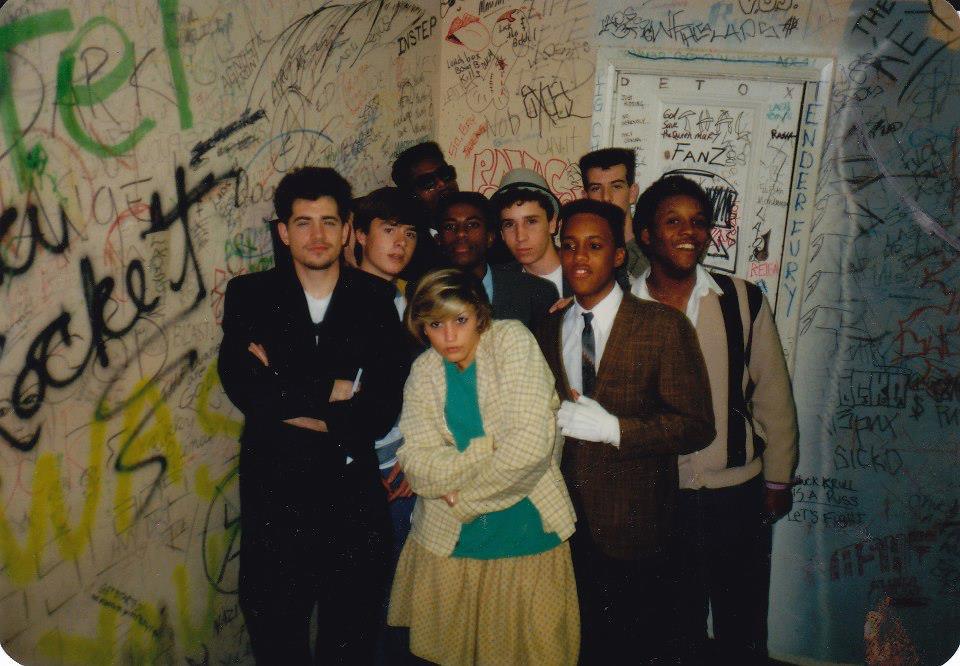 No Doubt backstage at Fender's Ballroom in Long Beach, 1987. r