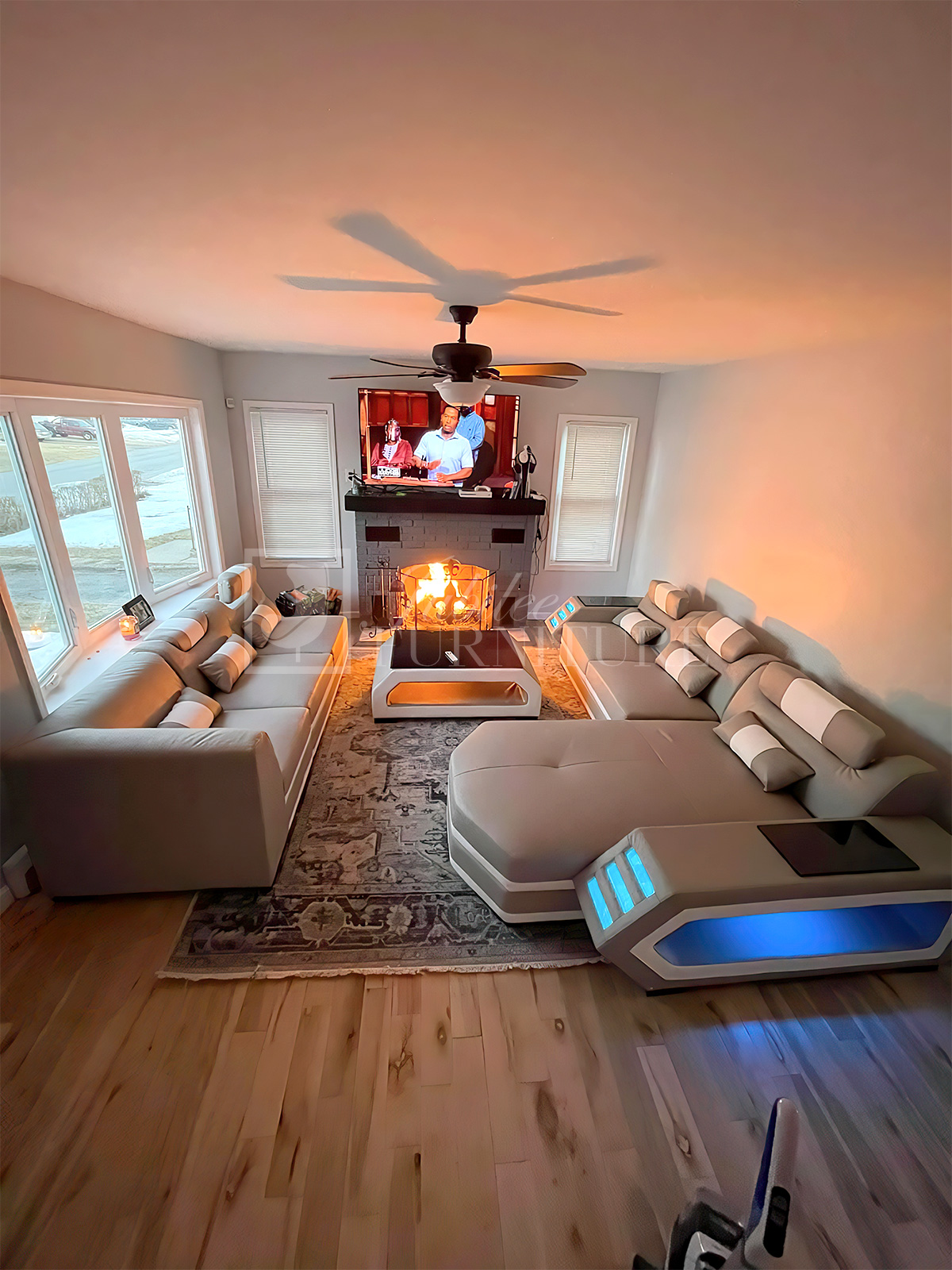 [Eileend Leather Sectional Sofa with LED Lights] r/jubileefurniturelv