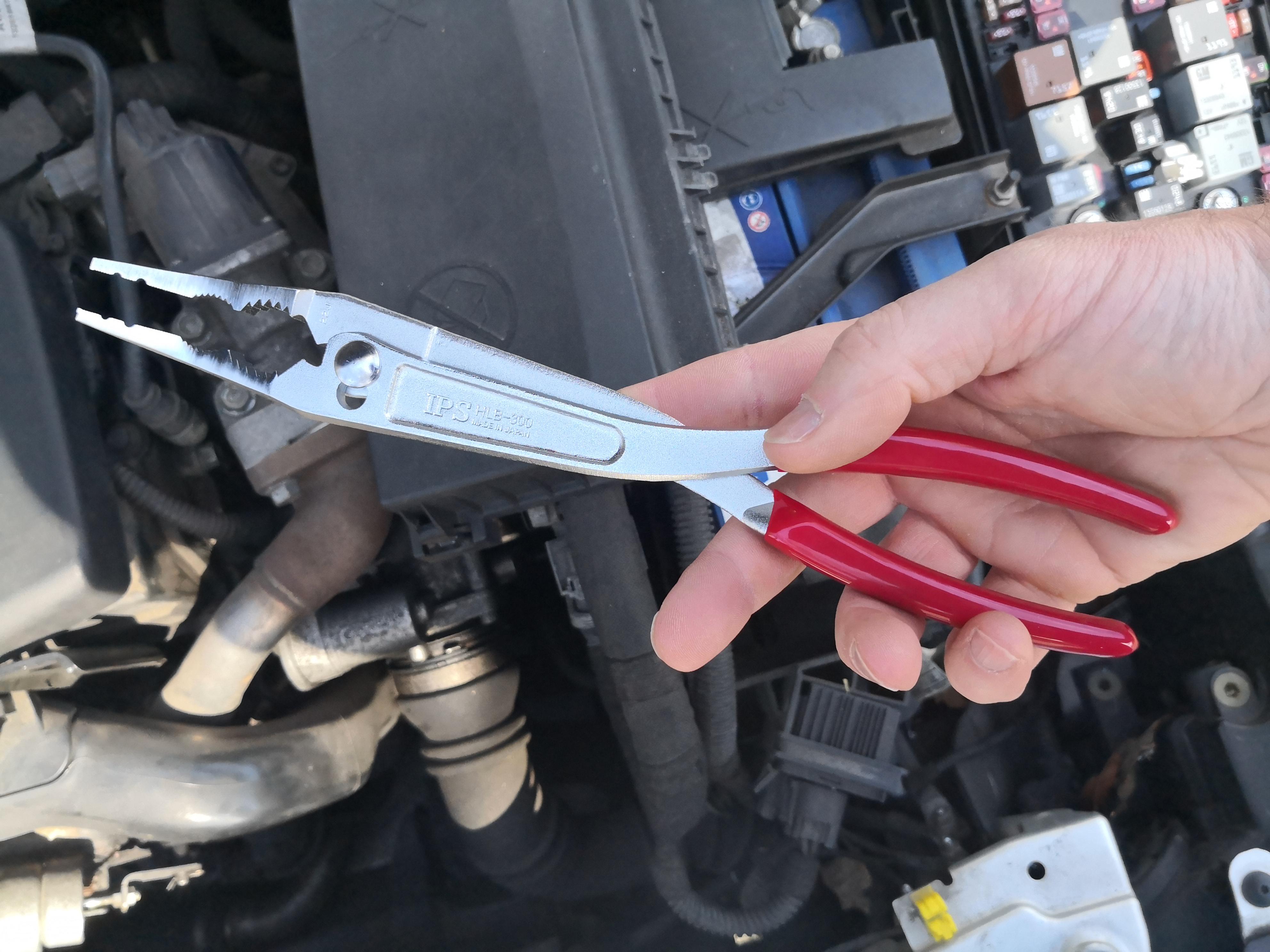 Slip joint needle nose pliers from Japan. r/Tools