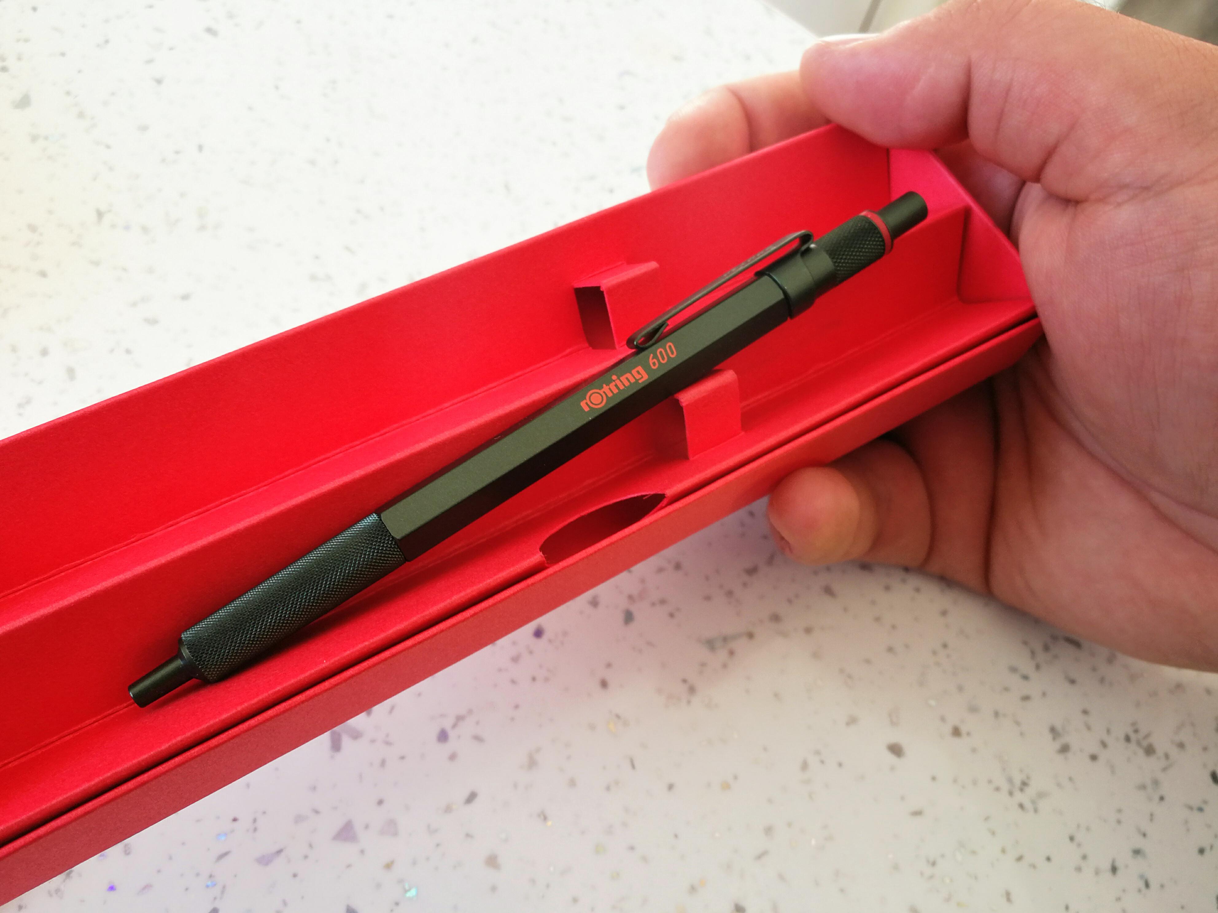 rOtring 600 ballpoint pen in Camouflage Green. In pictures, it can be