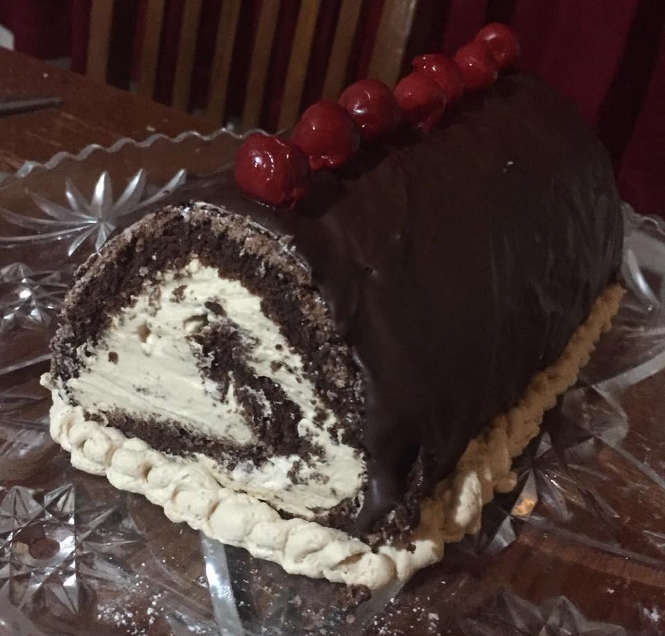 Chocolate log cake (Jelly Roll Cake) 115 calories, 3 carbs, no gritty