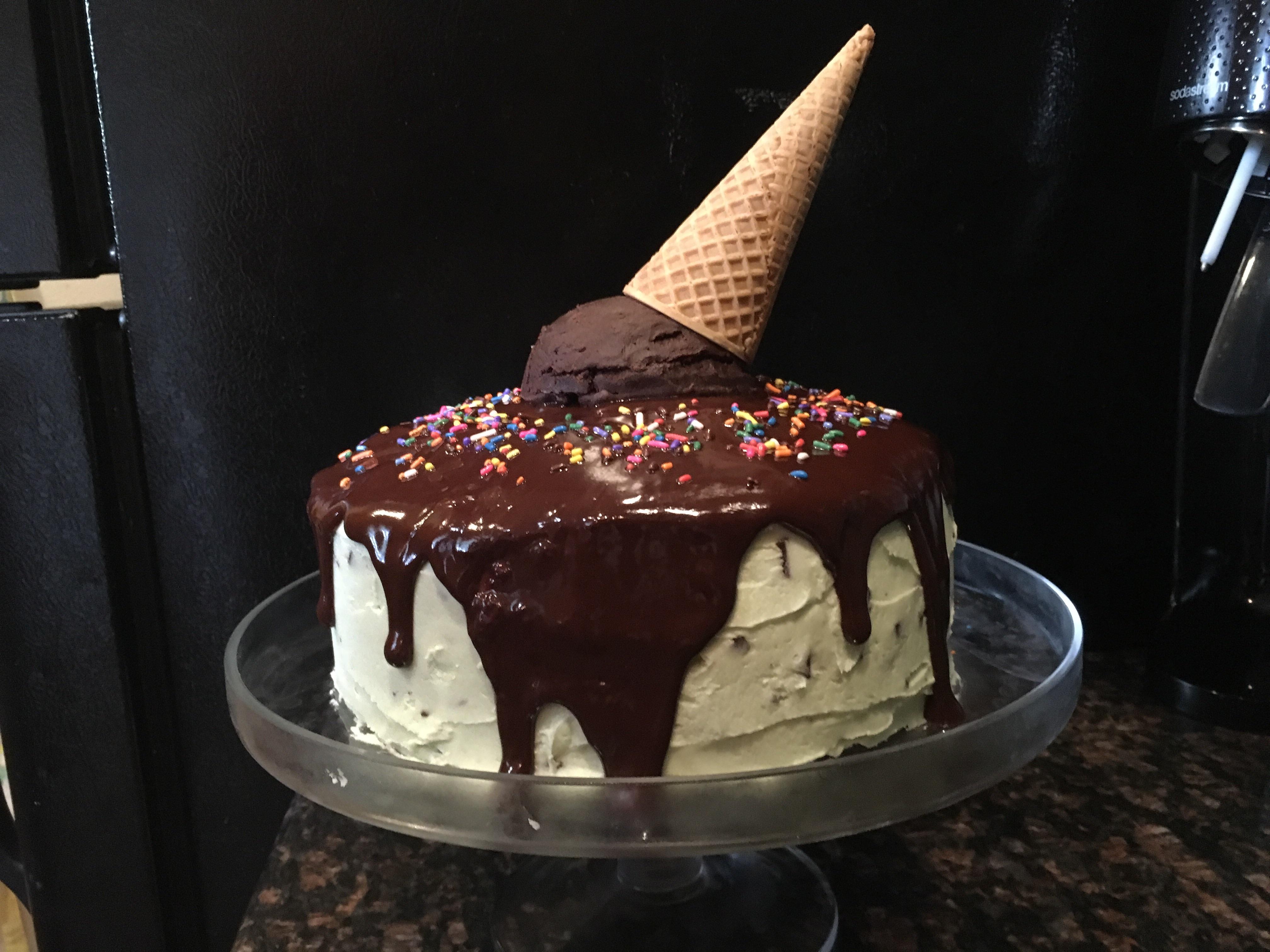 [Homemade] Mint Chocolate "Ice Cream" Cake r/food