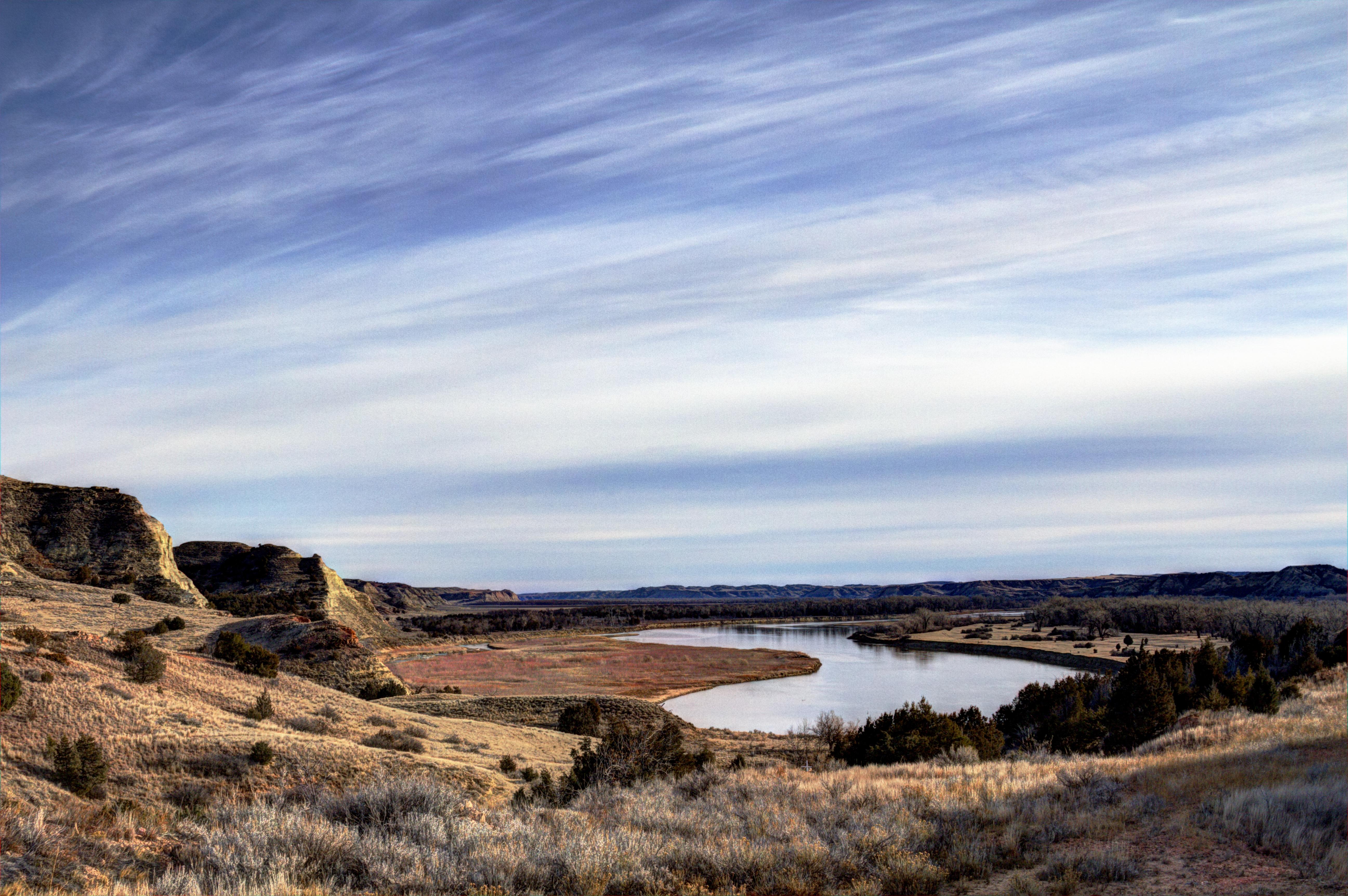 Eastern MT doesn't get a lot of love. Here's the Missouri River in