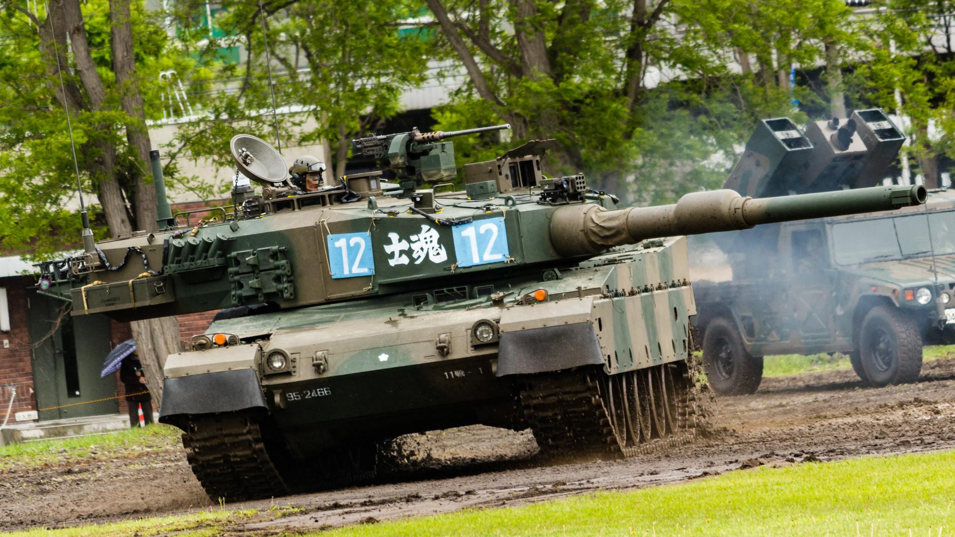 Japanese Type 90 tank, photo taken last year r/TankPorn